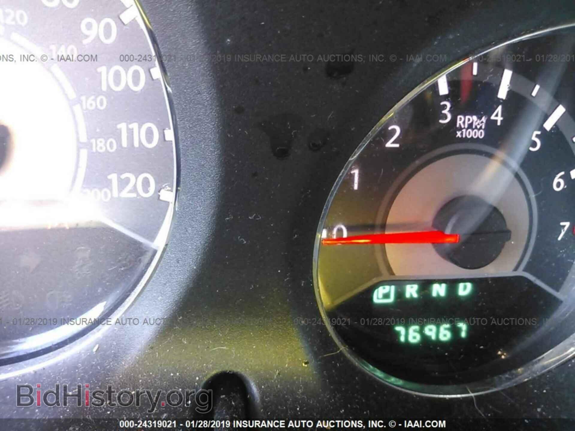 2011 CHRYSLER 200 - VIN: 1C3BC2FG2BN581592 - Photo 7
