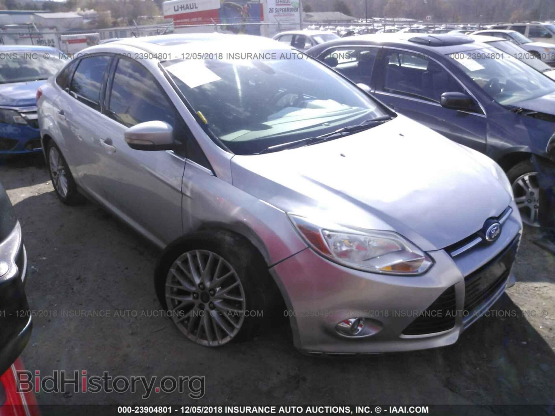 Photo WDDHF5KB6CA582543 - MERCEDES-BENZ E 2012