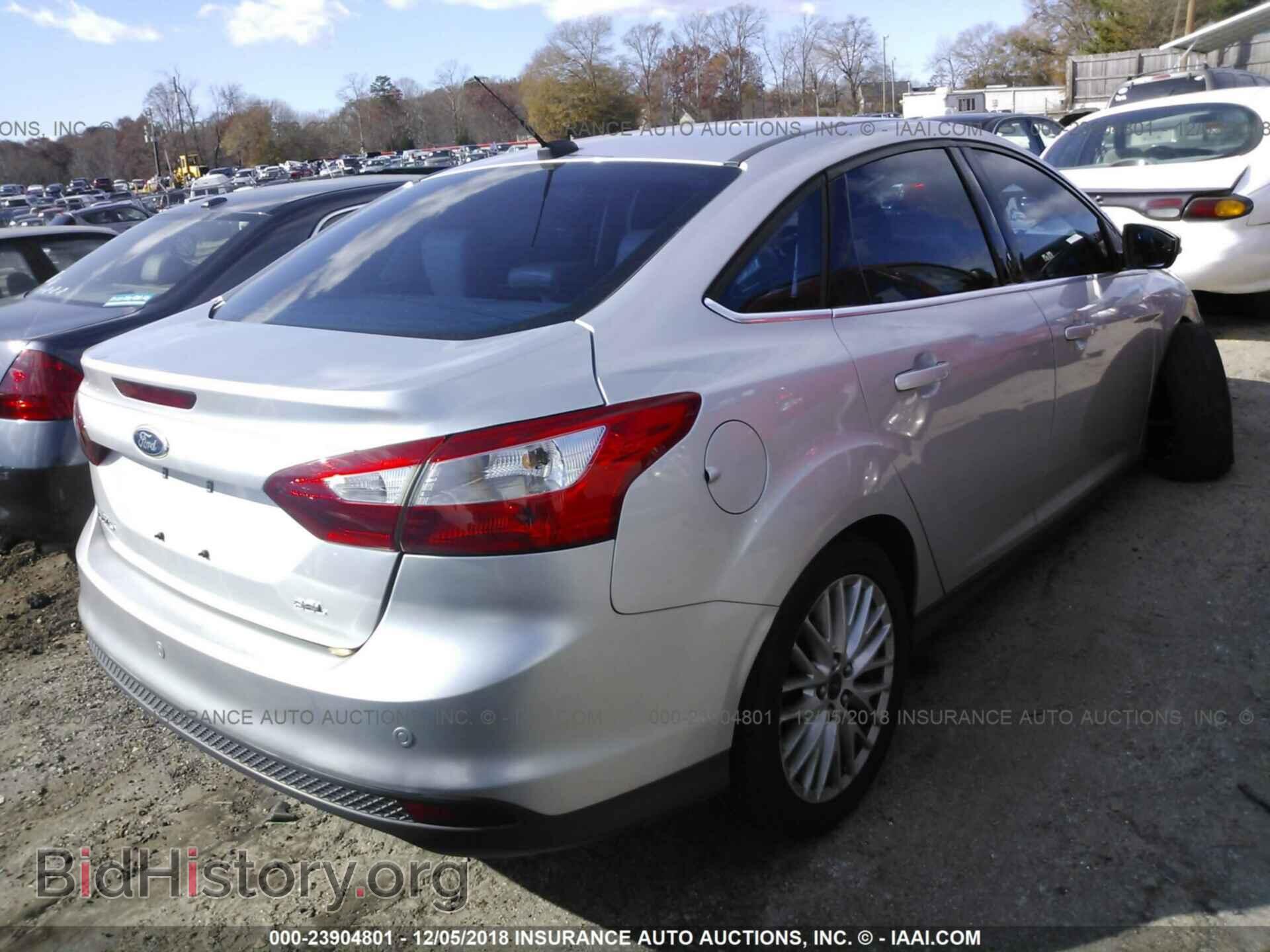 2012 MERCEDES-BENZ E - VIN: WDDHF5KB6CA582543 - Photo 4