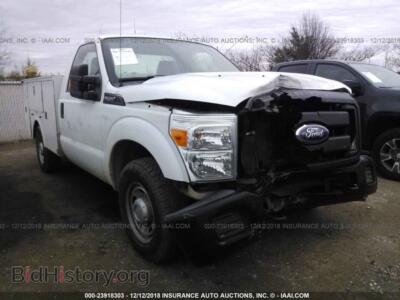 2011 Ford F250, белый — VIN 1FDBF2A64BEB05440, IAAI