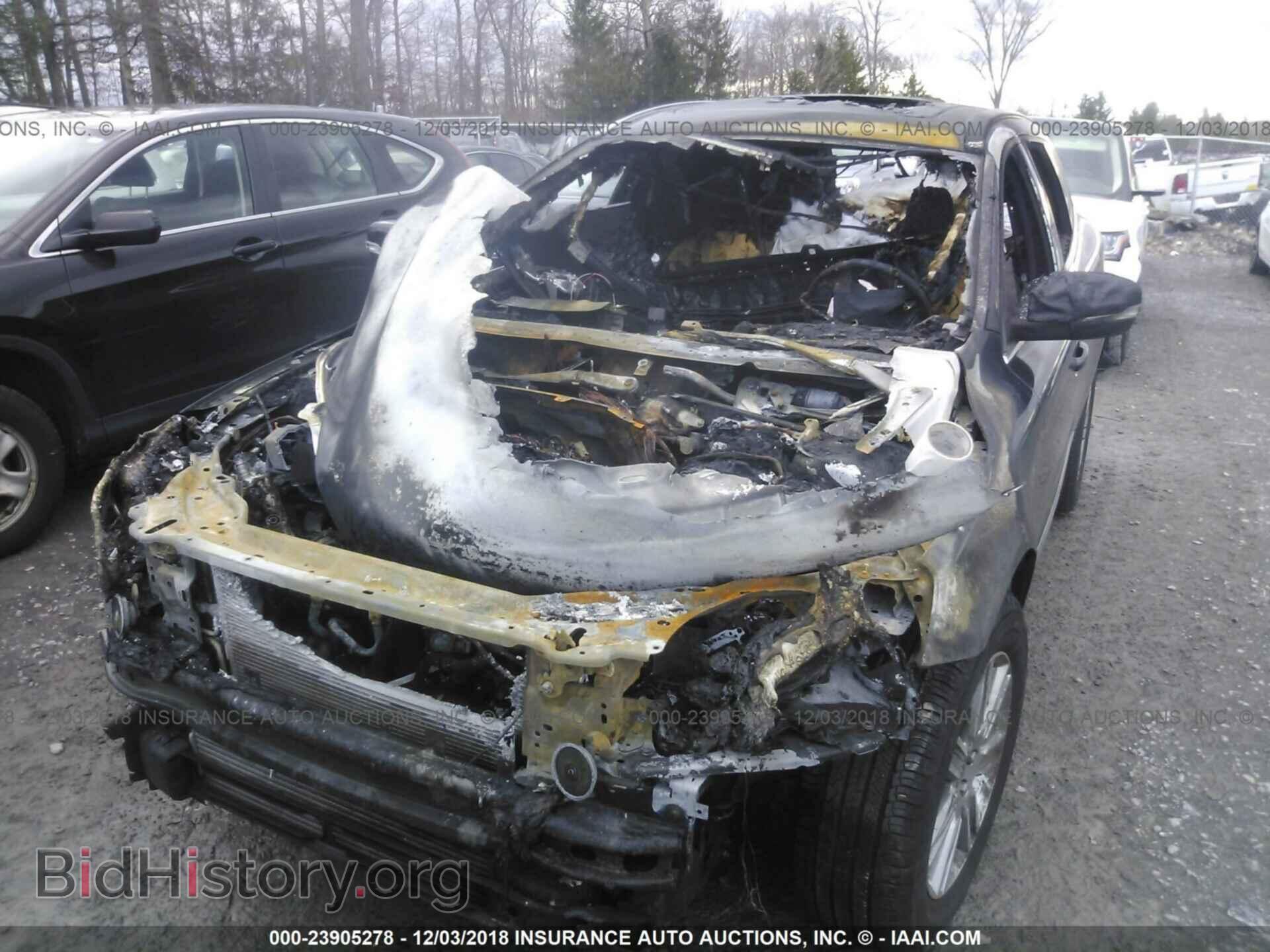 2017 VOLVO XC60 - VIN: YV440MRU0H2176462 - Фото 6