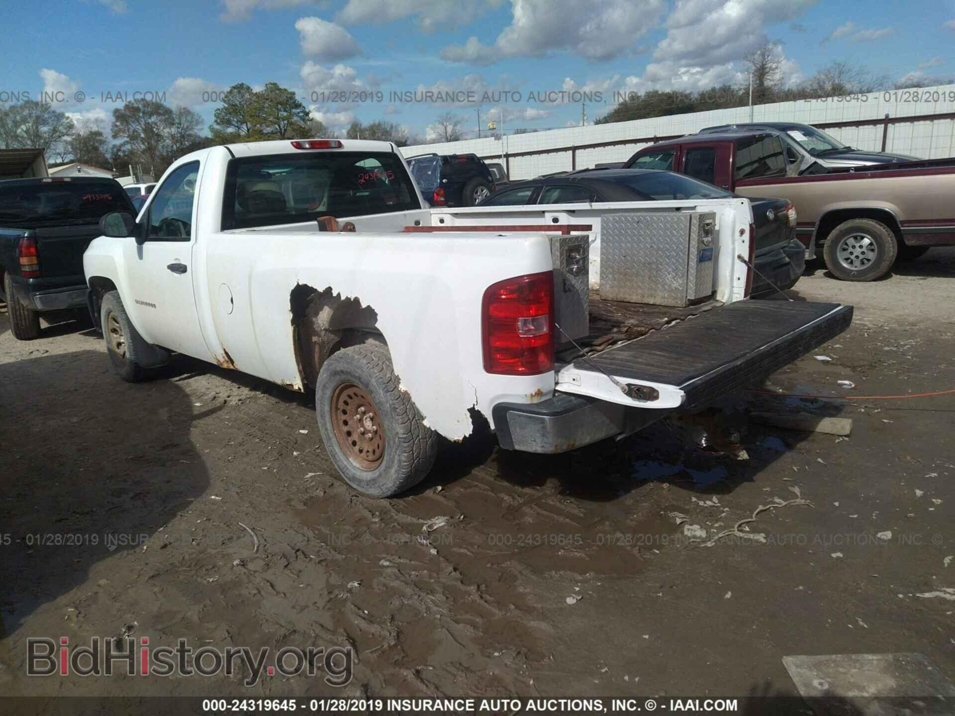 2012 CHEVROLET SILVERADO - VIN: 1GCNCPE09CZ303955 - Фото 3