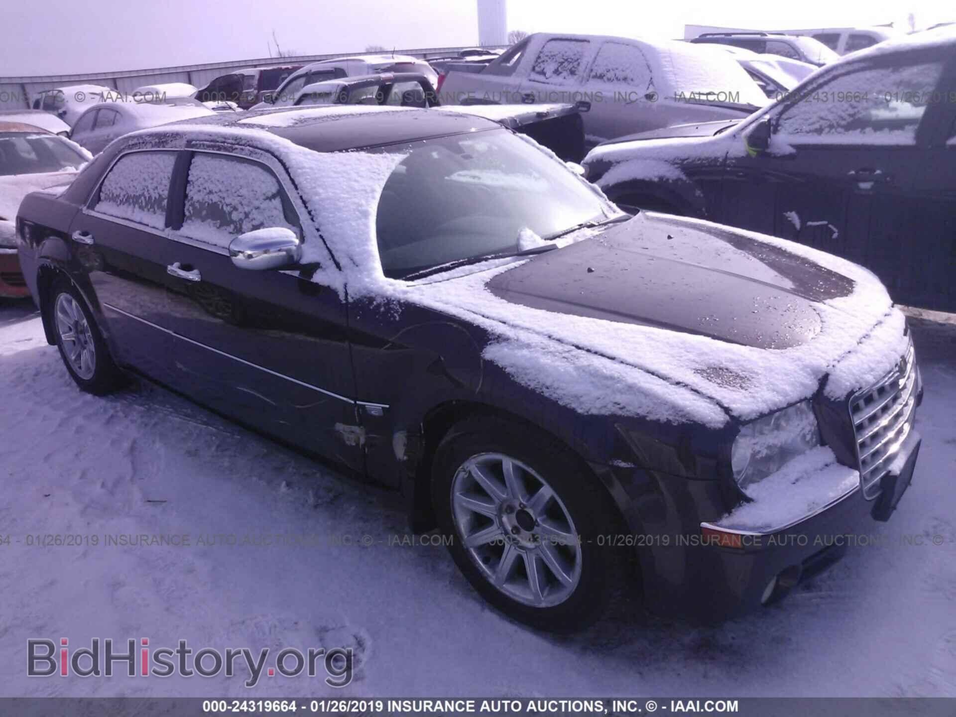Фотография 2C3AA63H75H104725 - CHRYSLER 300C 2005