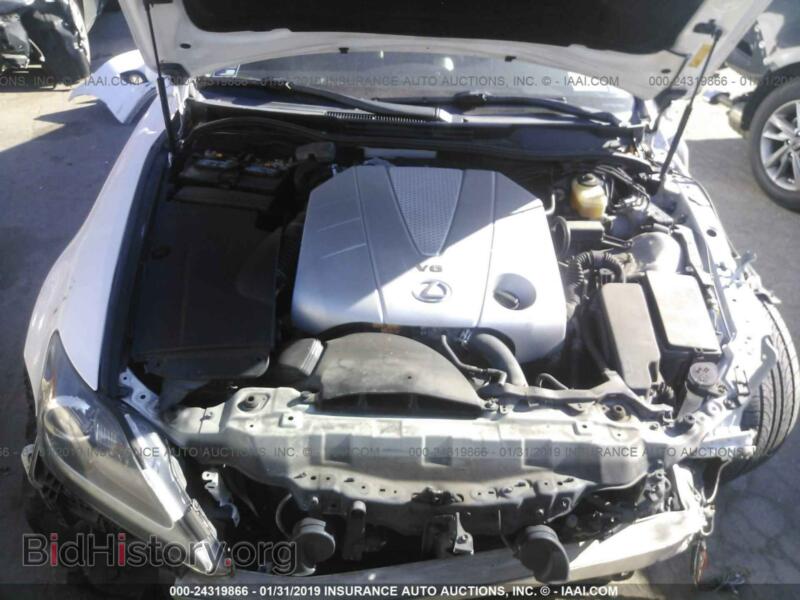 2012 Lexus IS (VIN JTHBE5C21C5029968) — фото 10 из 10