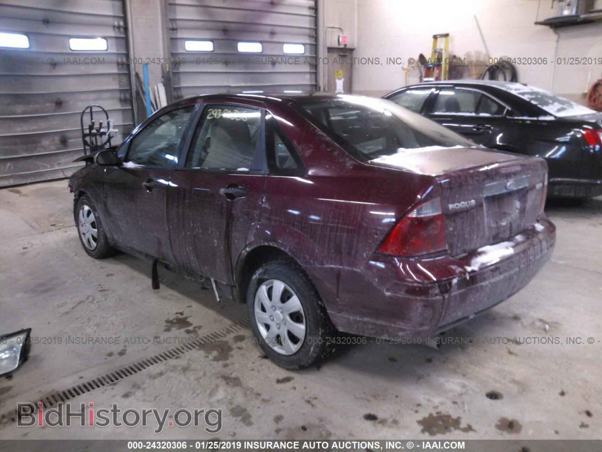 2006 FORD FOCUS - VIN: 1FAFP34N86W112439 - Фото 3