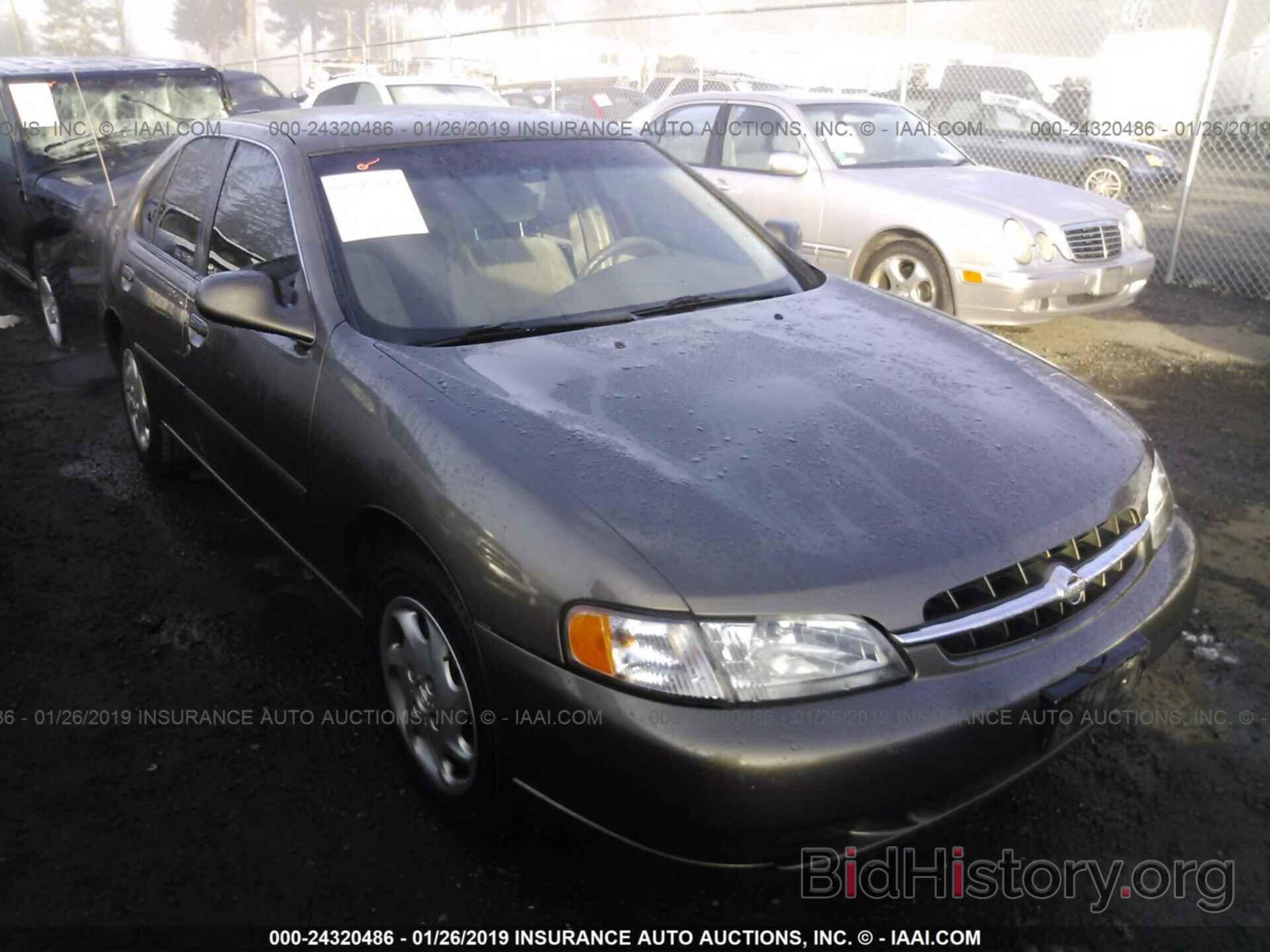 Photo 1N4DL01D4WC179375 - NISSAN ALTIMA 1998