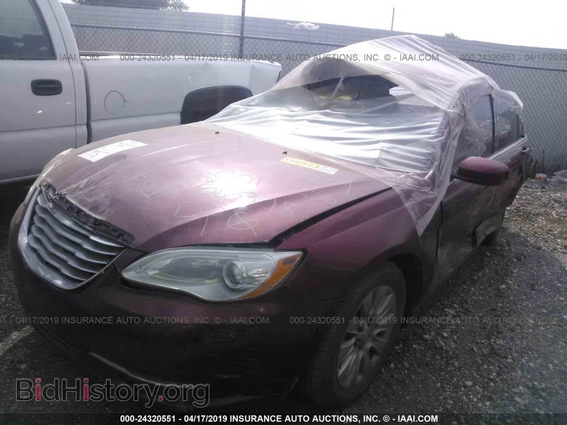 2013 CHRYSLER 200 - VIN: 1C3CCBAB1DN686398 - Фото 2