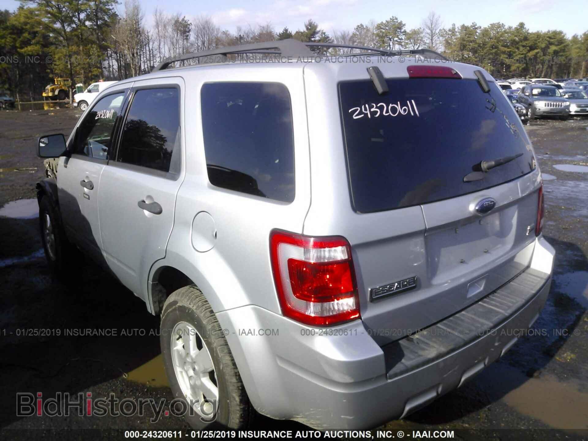 2011 FORD ESCAPE - VIN: 1FMCU9DG9BKC35772 - Фото 3