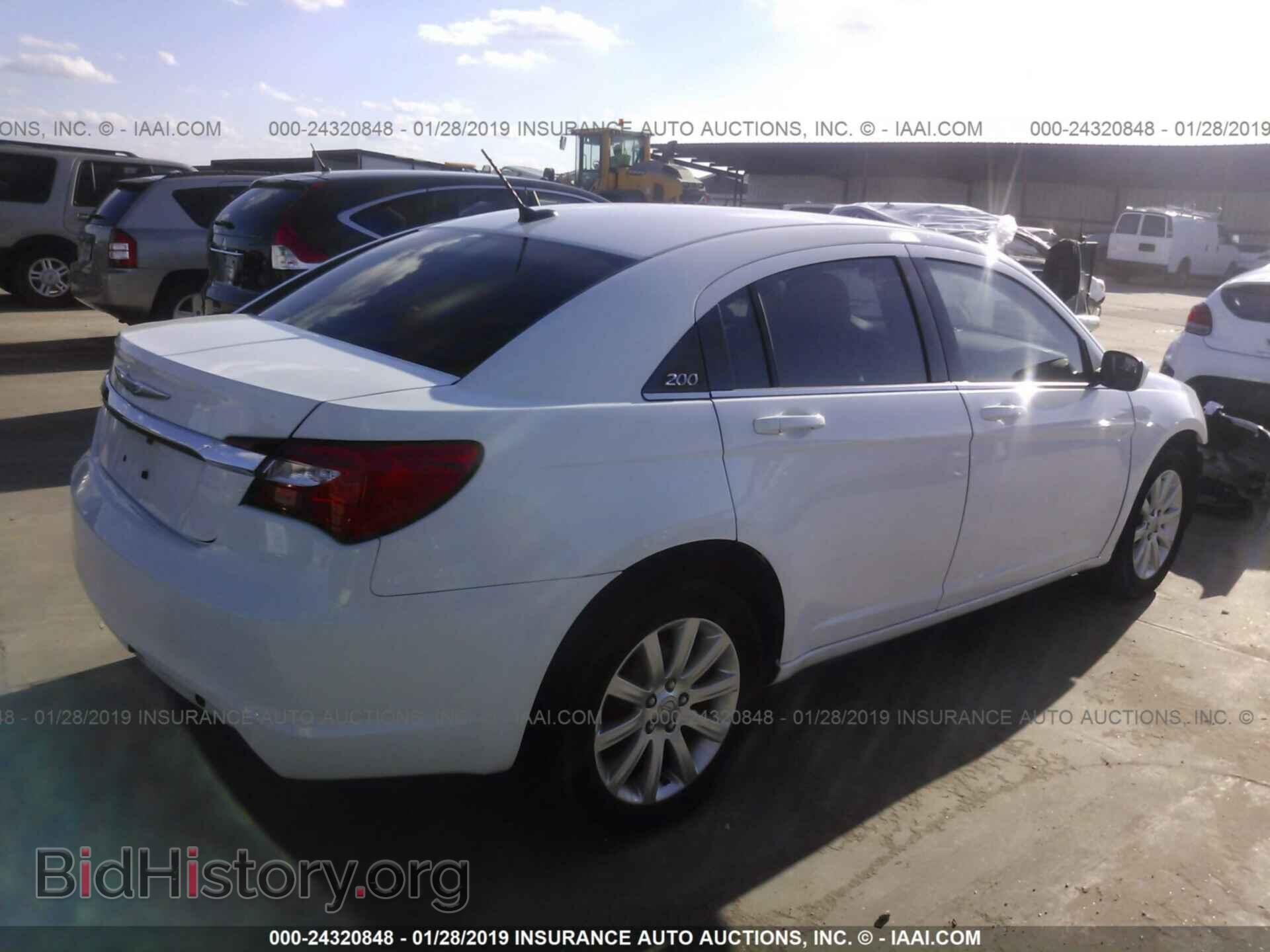 2012 CHRYSLER 200 - VIN: 1C3CCBBB5CN288852 - Фото 4