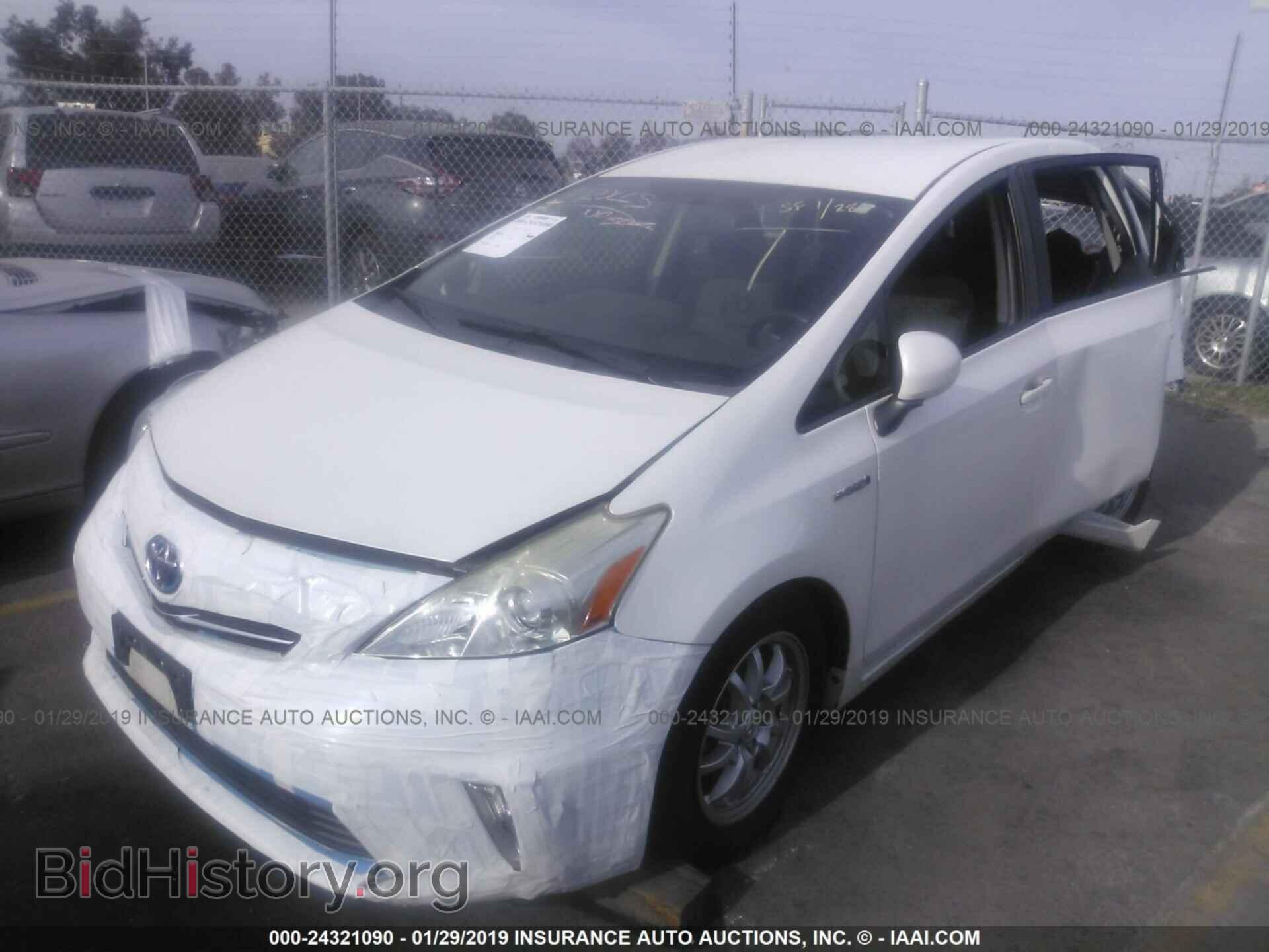 2014 TOYOTA PRIUS V - VIN: JTDZN3EU4E3293316 - Фото 2