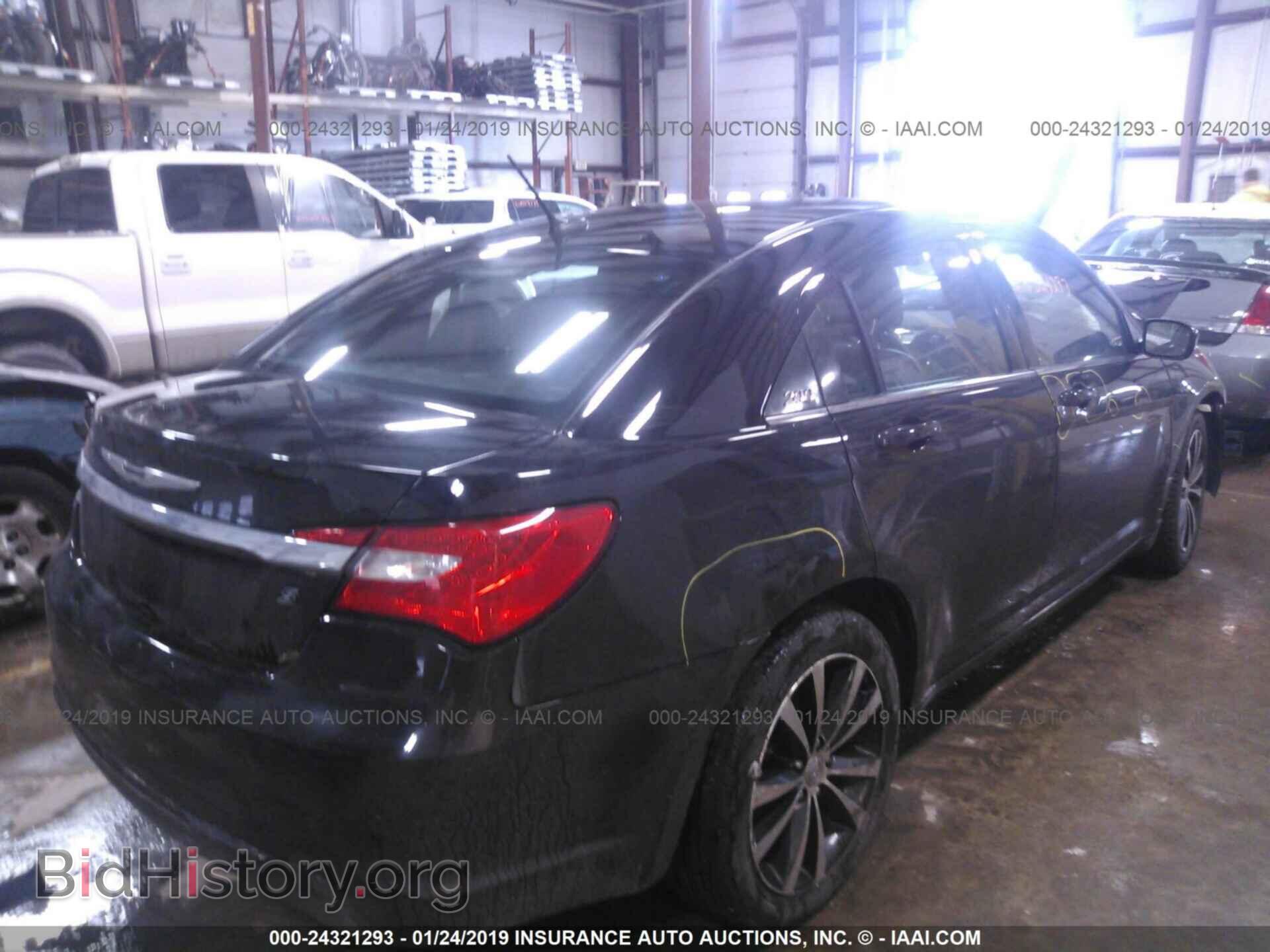 2011 CHRYSLER 200 - VIN: 1C3BC8FG6BN615343 - Фото 4