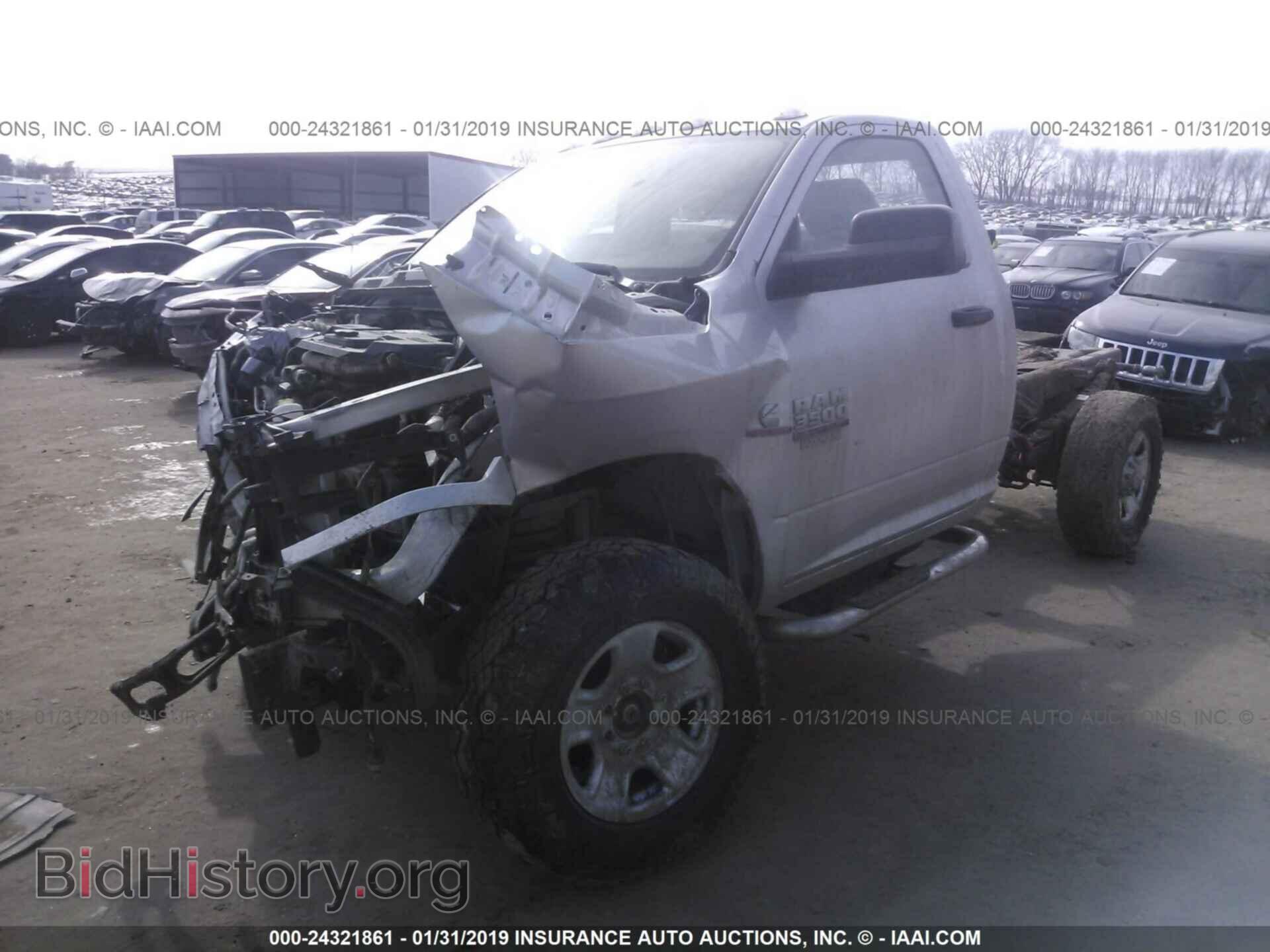 2016 RAM 3500 - VIN: 3C7WR9AL8GG151366 - Фото 2
