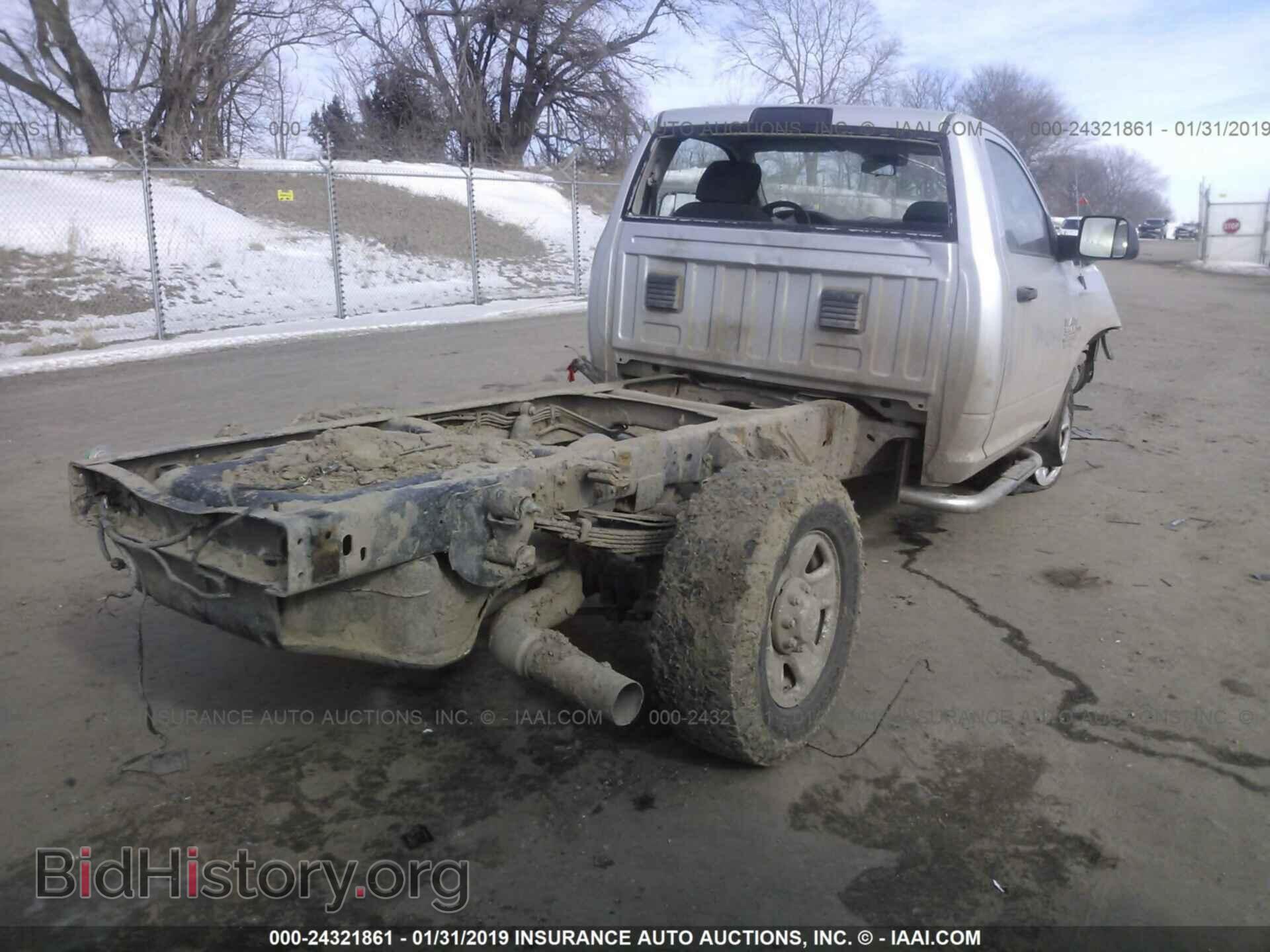 2016 RAM 3500 - VIN: 3C7WR9AL8GG151366 - Фото 4
