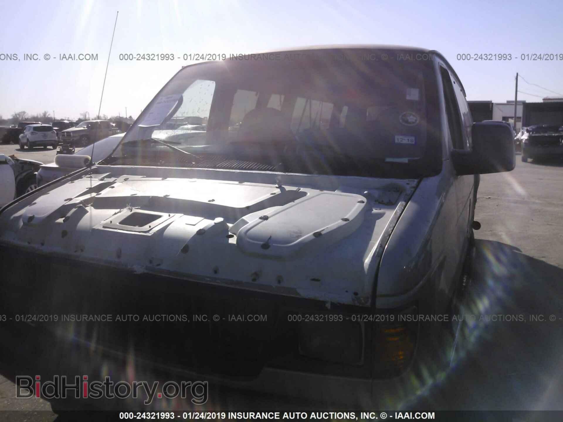 2006 FORD ECONOLINE - VIN: 1FBSS31L66DA78432 - Фото 2
