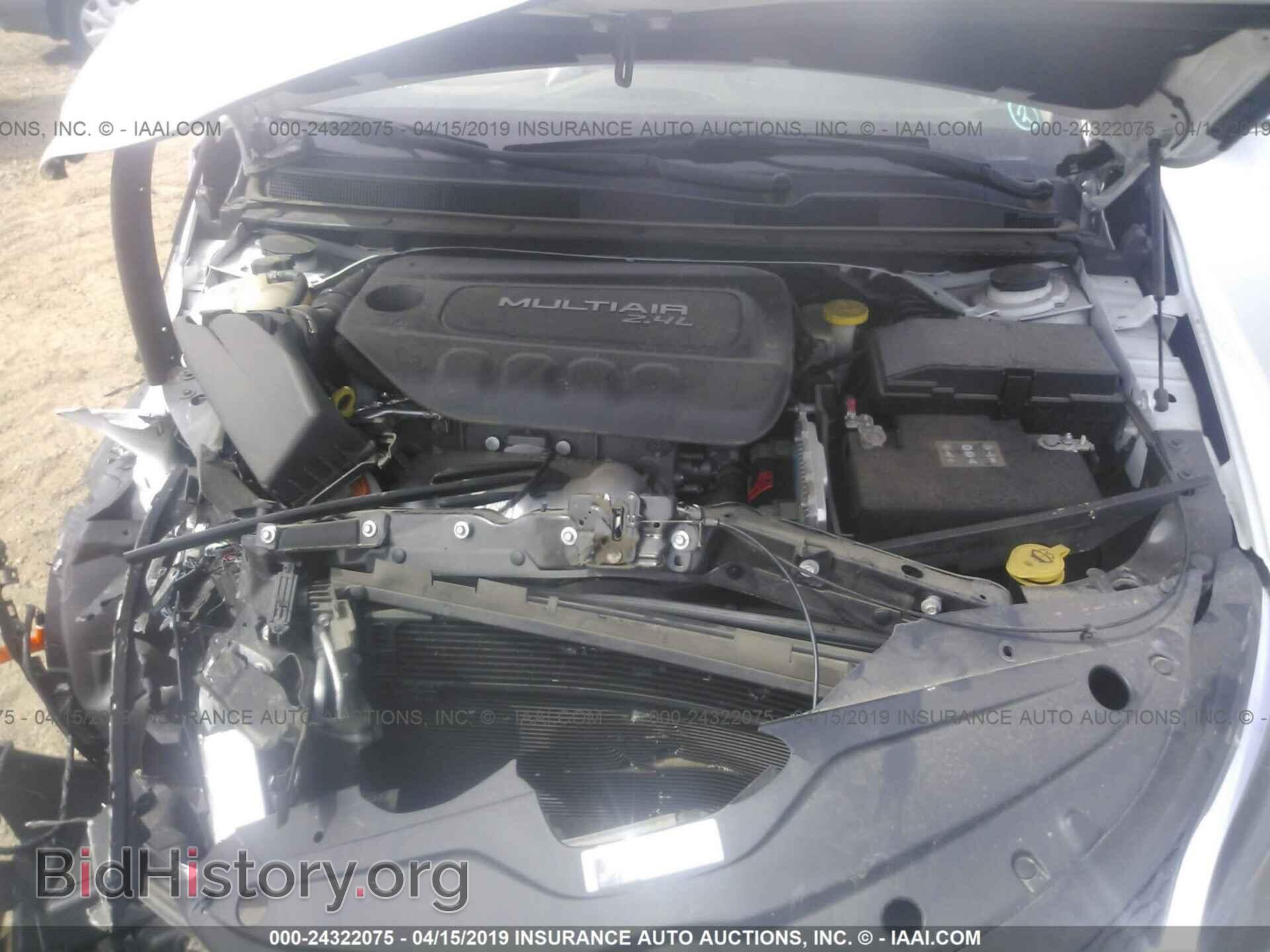 2016 CHRYSLER 200 - VIN: 1C3CCCAB8GN162515 - Фото 10