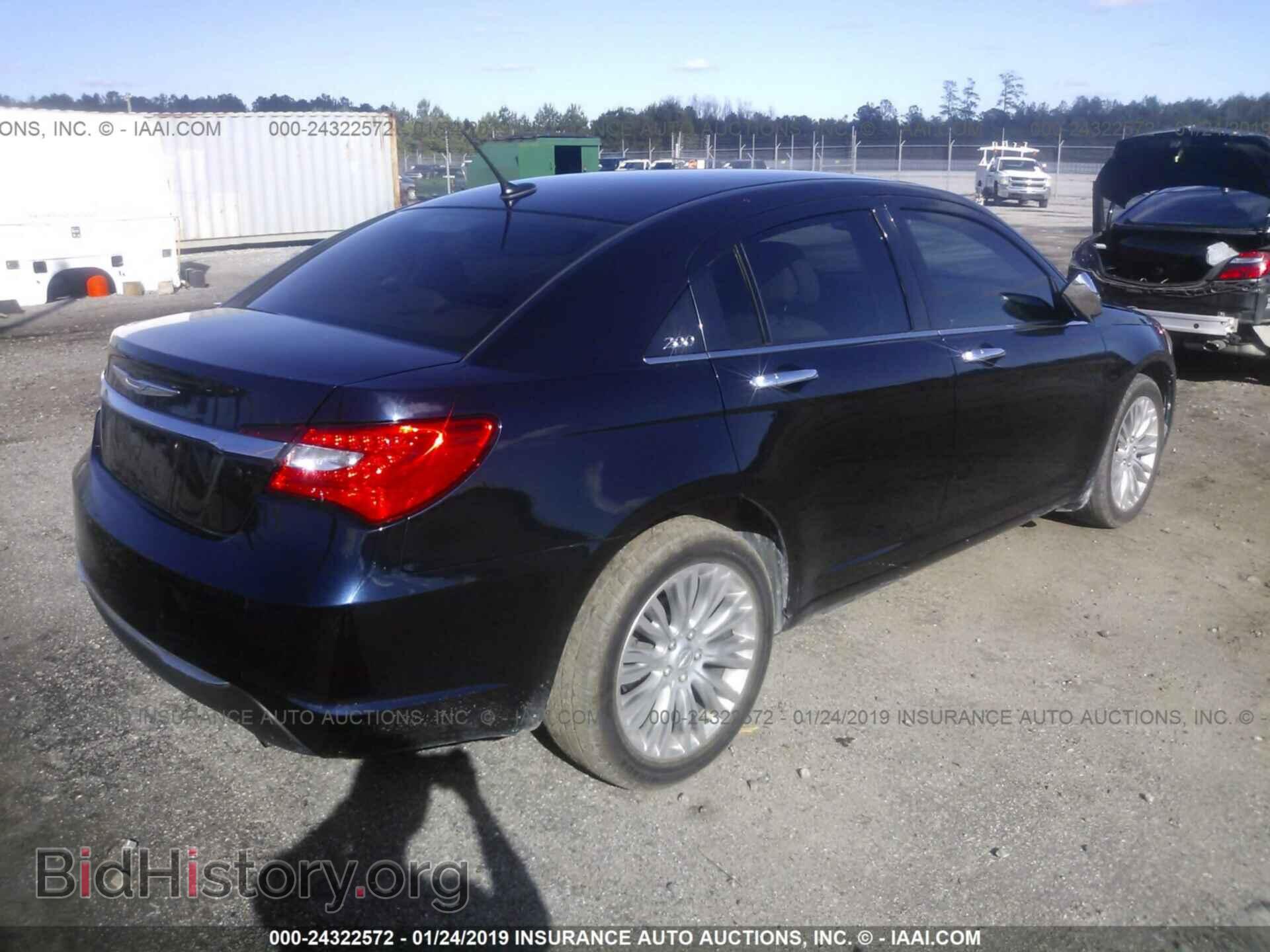 2012 CHRYSLER 200 - VIN: 1C3CCBCB0CN330102 - Photo 4