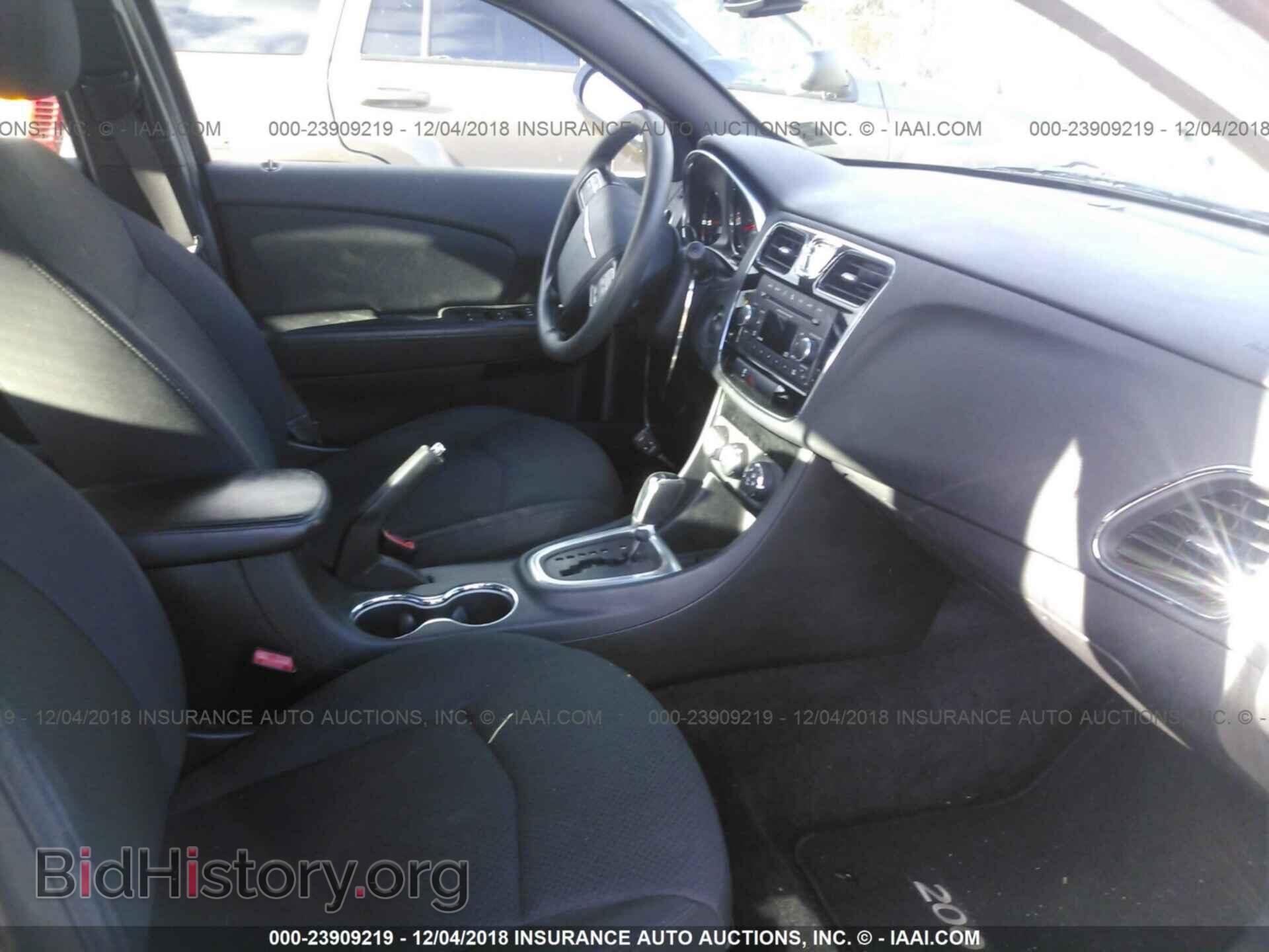 2012 CHRYSLER 200 - VIN: 1C3CCBAB9CN180560 - Photo 5