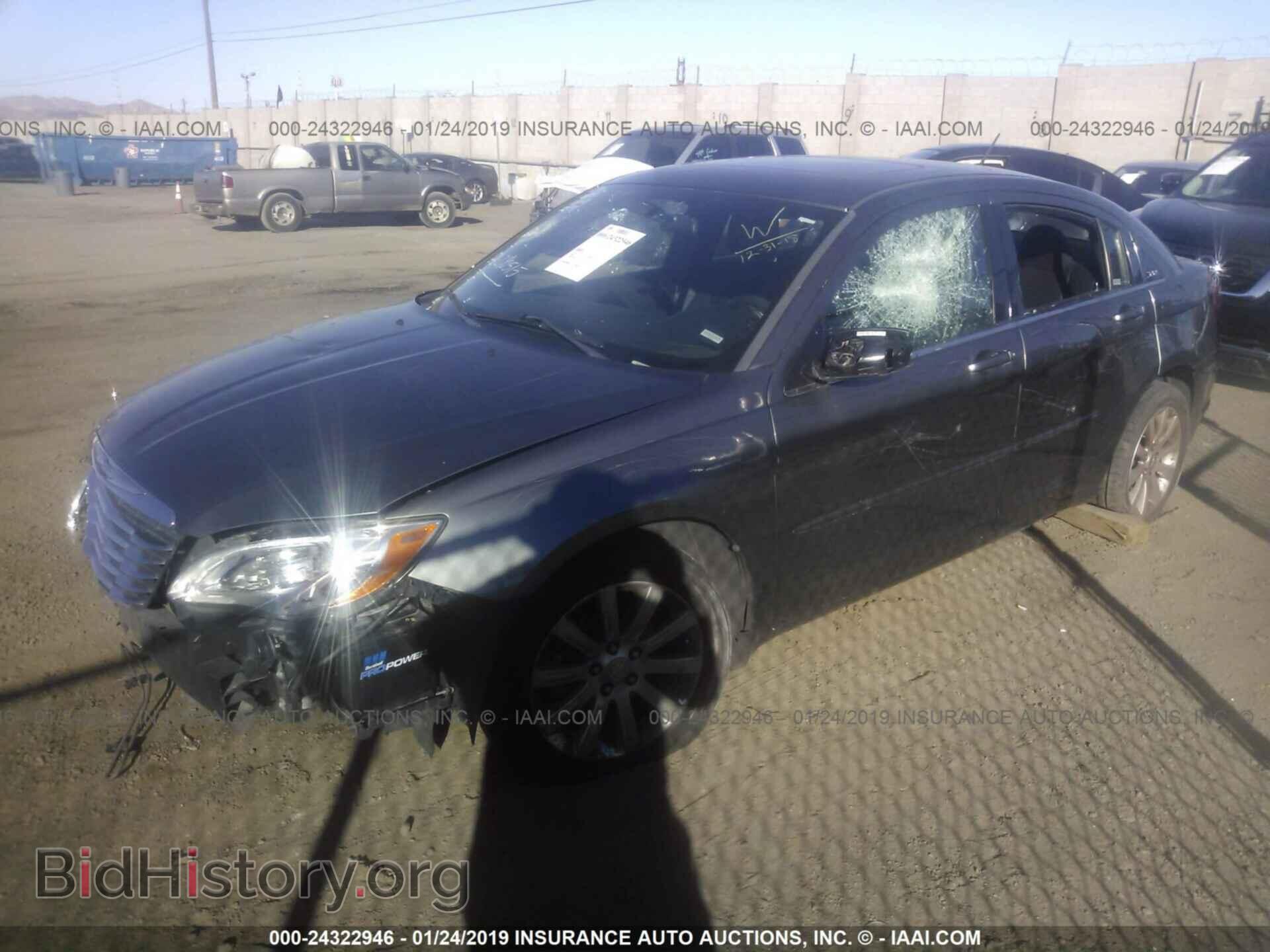 2012 CHRYSLER 200 - VIN: 1C3CCBBB3CN190600 - Фото 2
