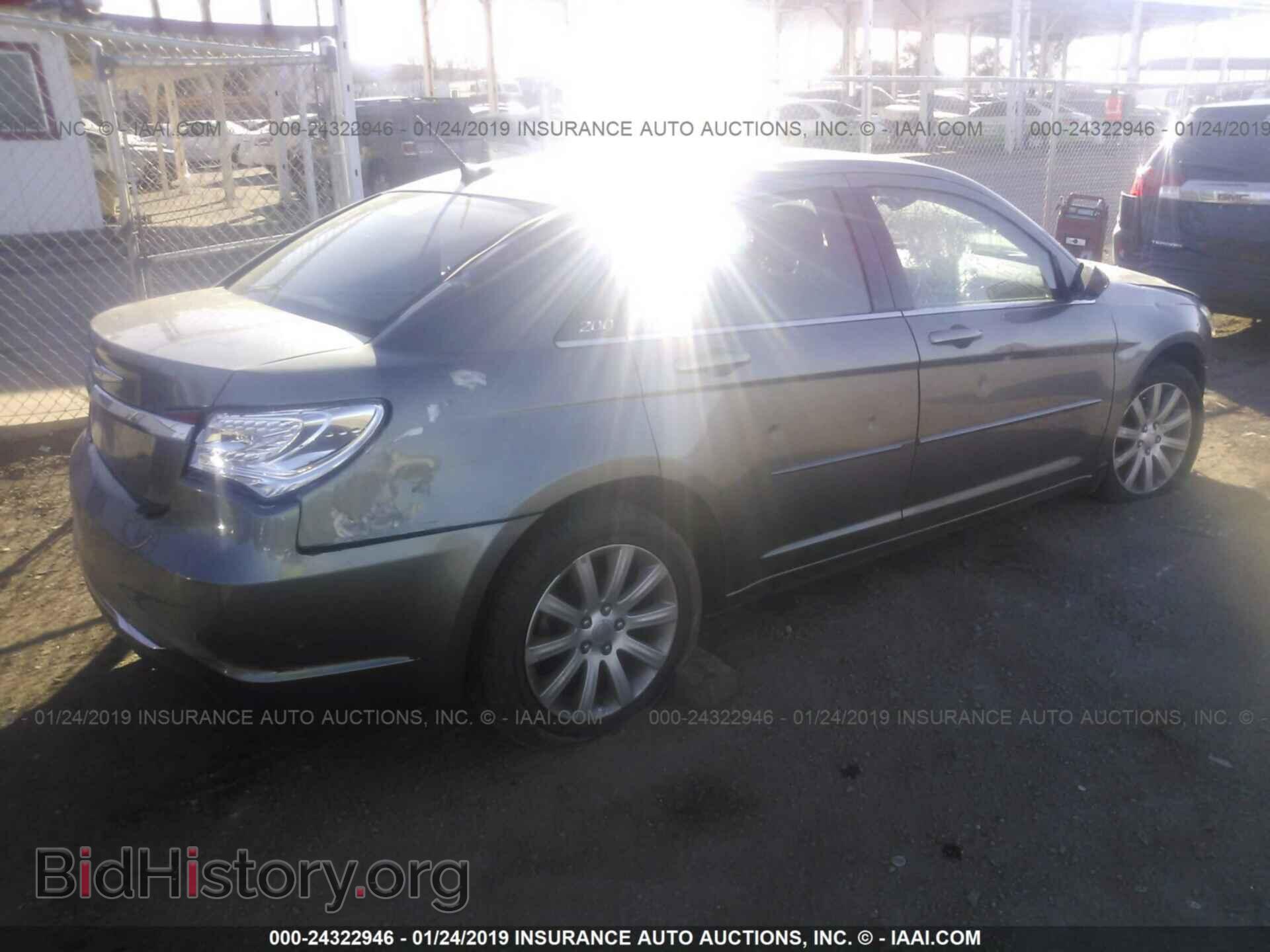 2012 CHRYSLER 200 - VIN: 1C3CCBBB3CN190600 - Фото 4
