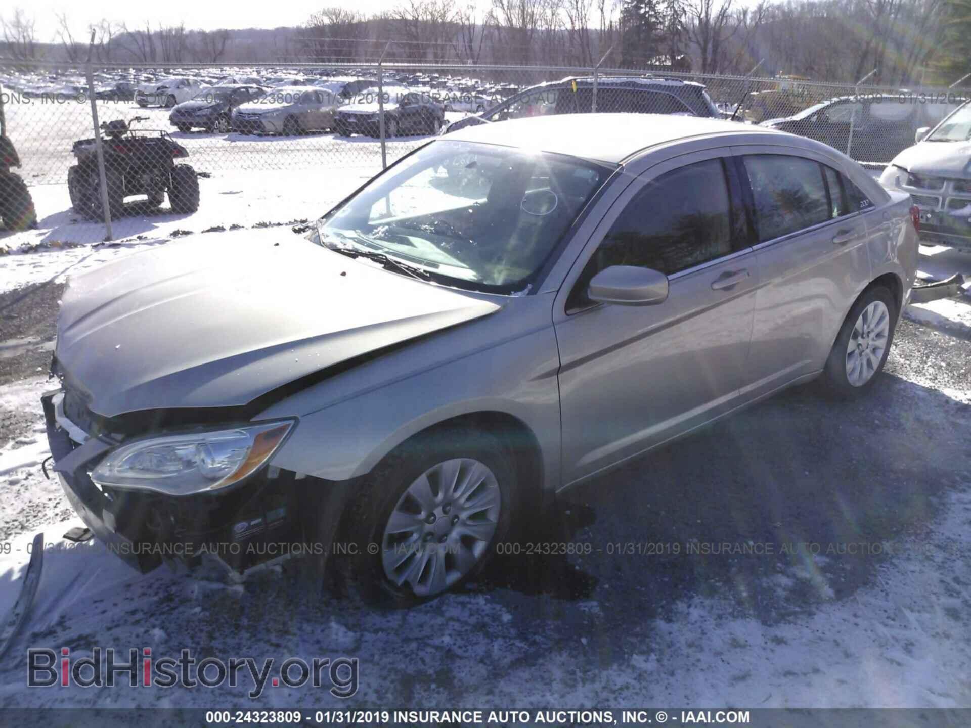 2014 CHRYSLER 200 - VIN: 1C3CCBAB7EN123745 - Фото 2