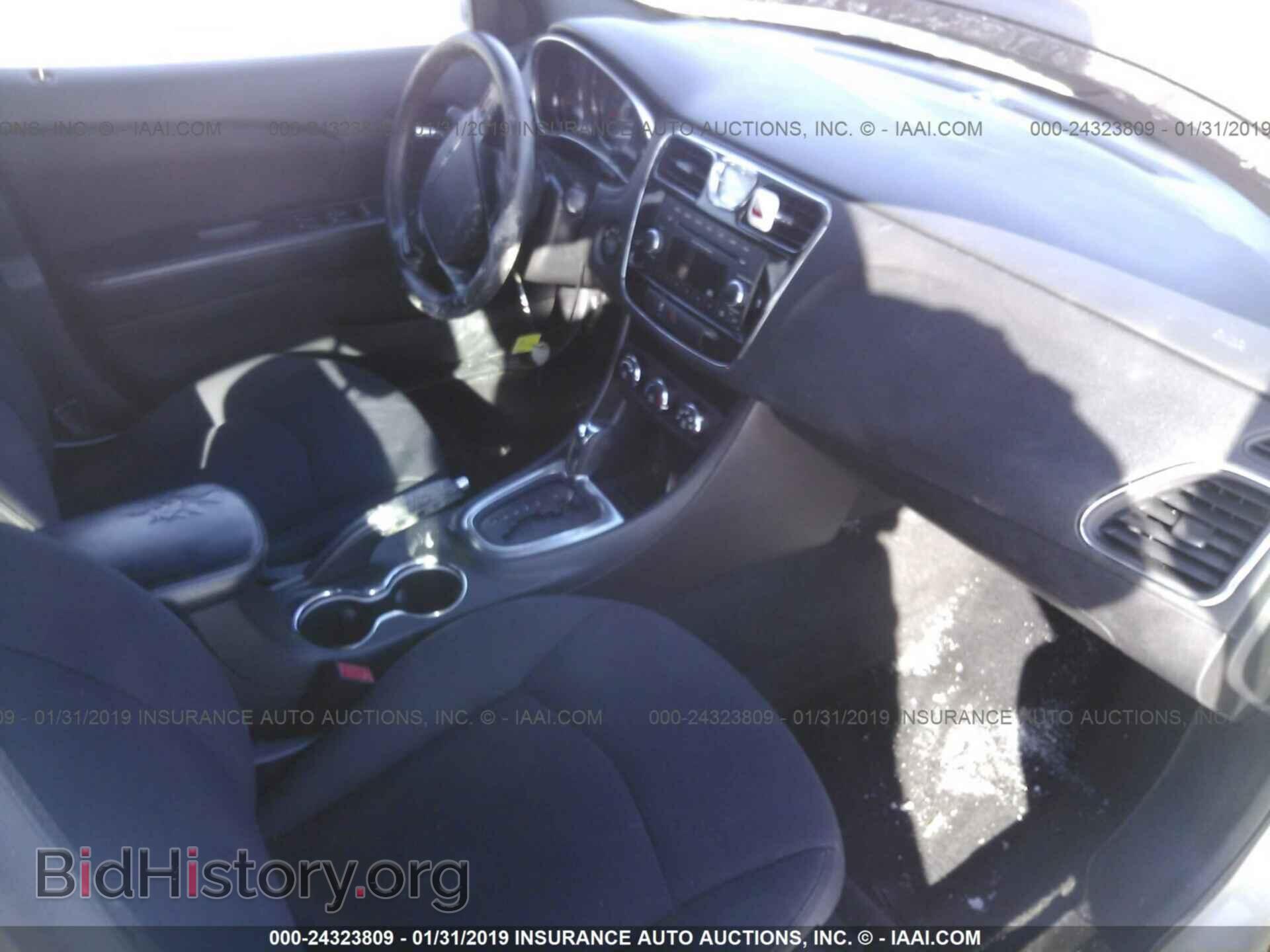 2014 CHRYSLER 200 - VIN: 1C3CCBAB7EN123745 - Фото 5