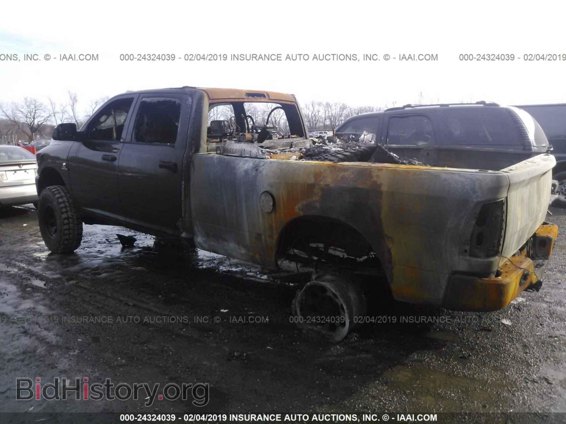 2013 RAM 2500 - VIN: 3C6UR5HL2DG603625 - Фото 3