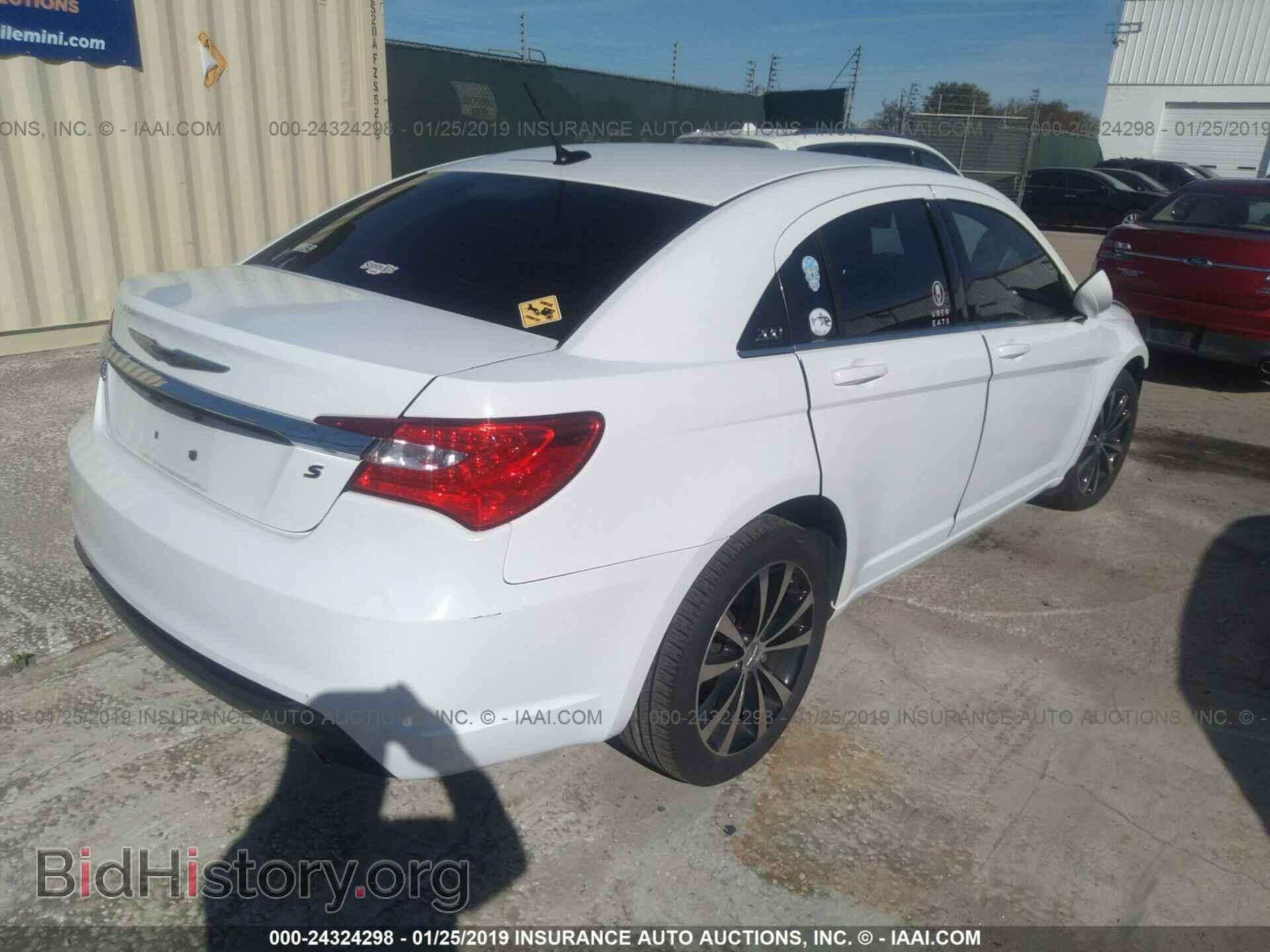 2012 CHRYSLER 200 - VIN: 1C3CCBHG9CN263455 - Фото 4
