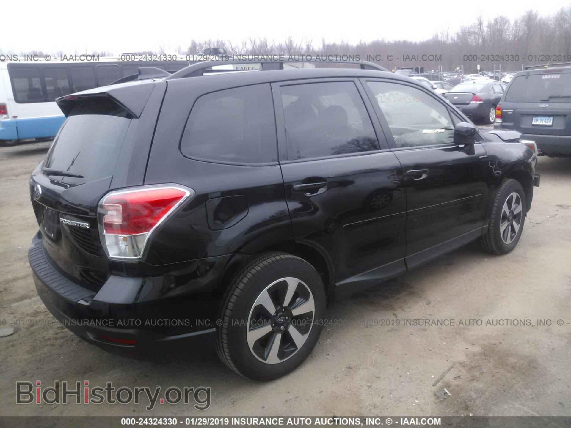 2018 SUBARU FORESTER - VIN: JF2SJAEC9JH458204 - Photo 4