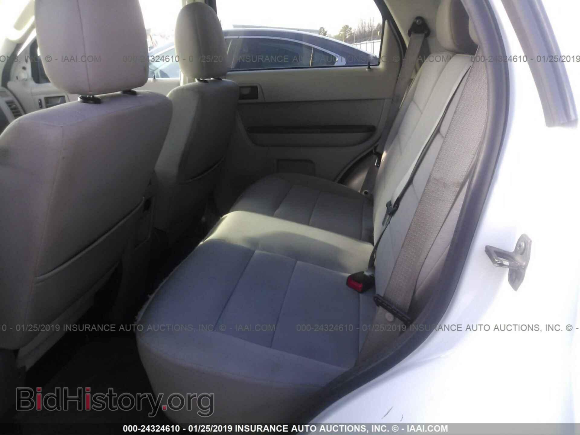 2011 FORD ESCAPE - VIN: 1FMCU0D73BKC31597 - Фото 8