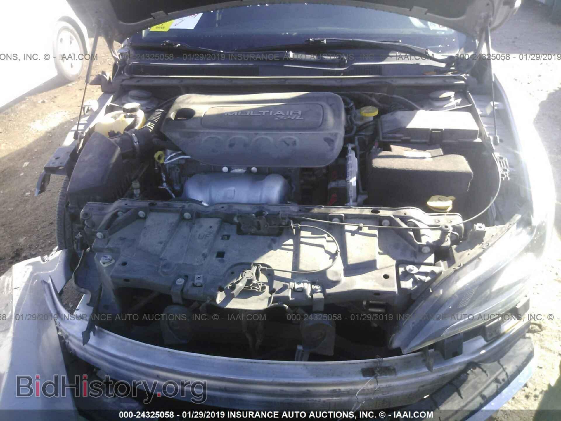 2015 CHRYSLER 200 - VIN: 1C3CCCAB3FN667232 - Photo 10