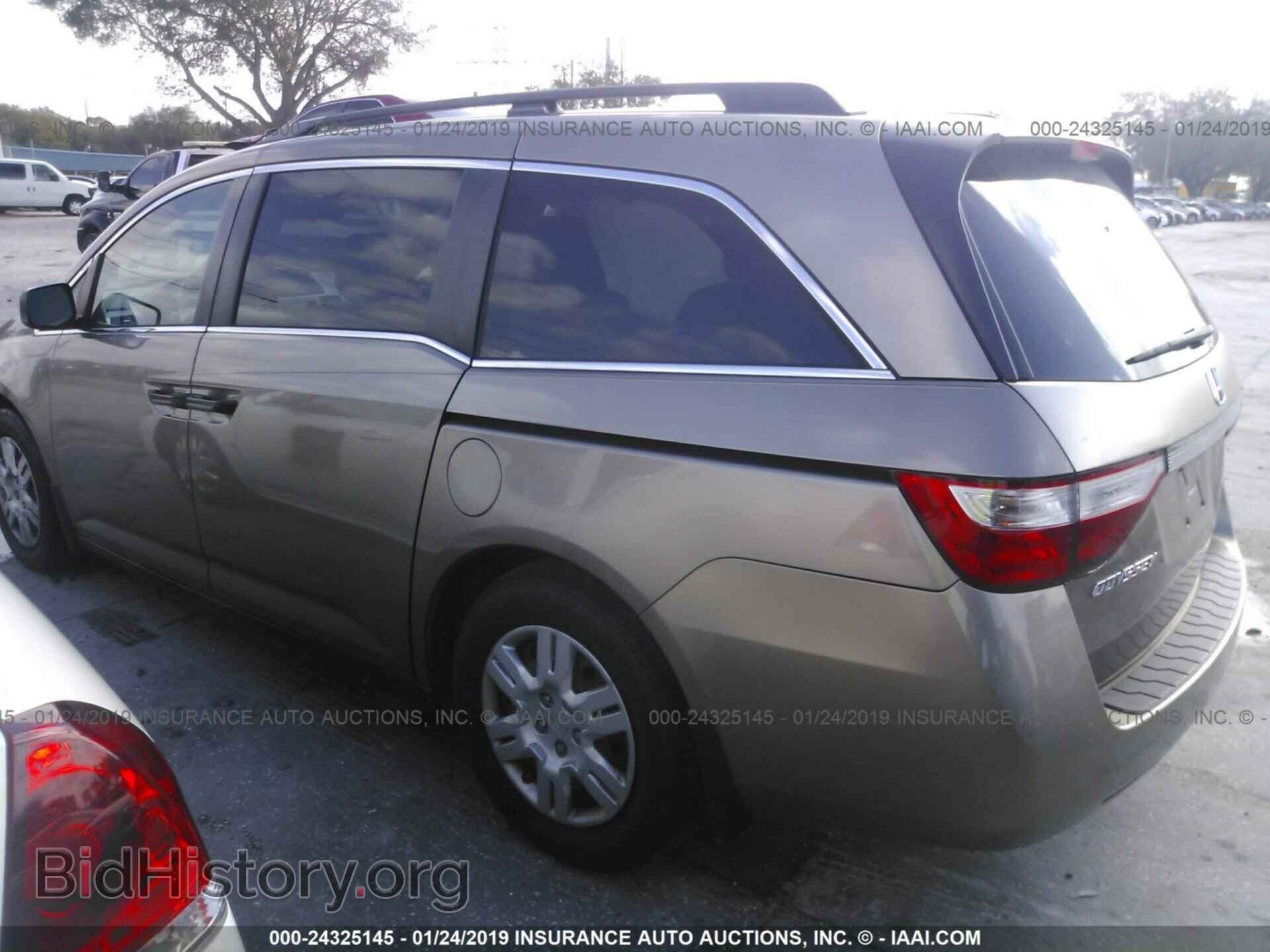 2011 HONDA ODYSSEY - VIN: 5FNRL5H24BB050129 - Фото 3