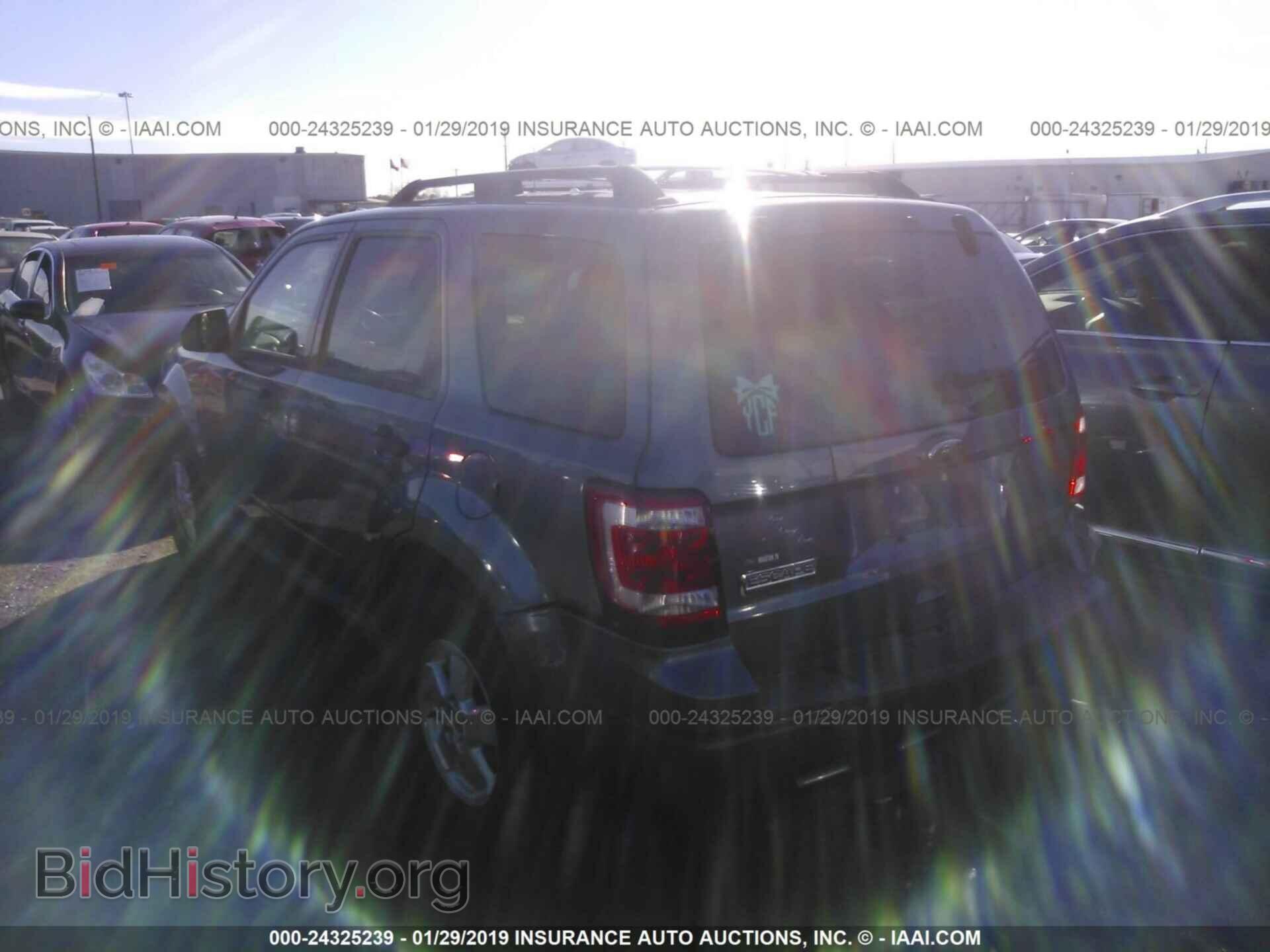 2011 FORD ESCAPE - VIN: 1FMCU0D74BKA21638 - Photo 3