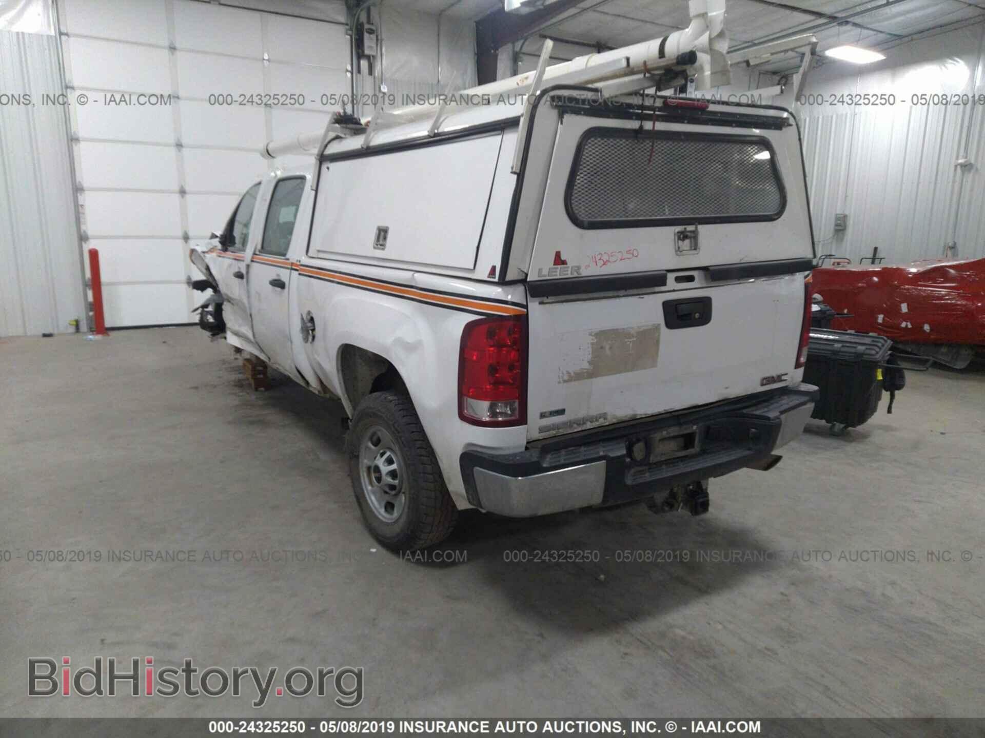 2012 GMC SIERRA - VIN: 1GT11ZCG3CF102702 - Фото 3