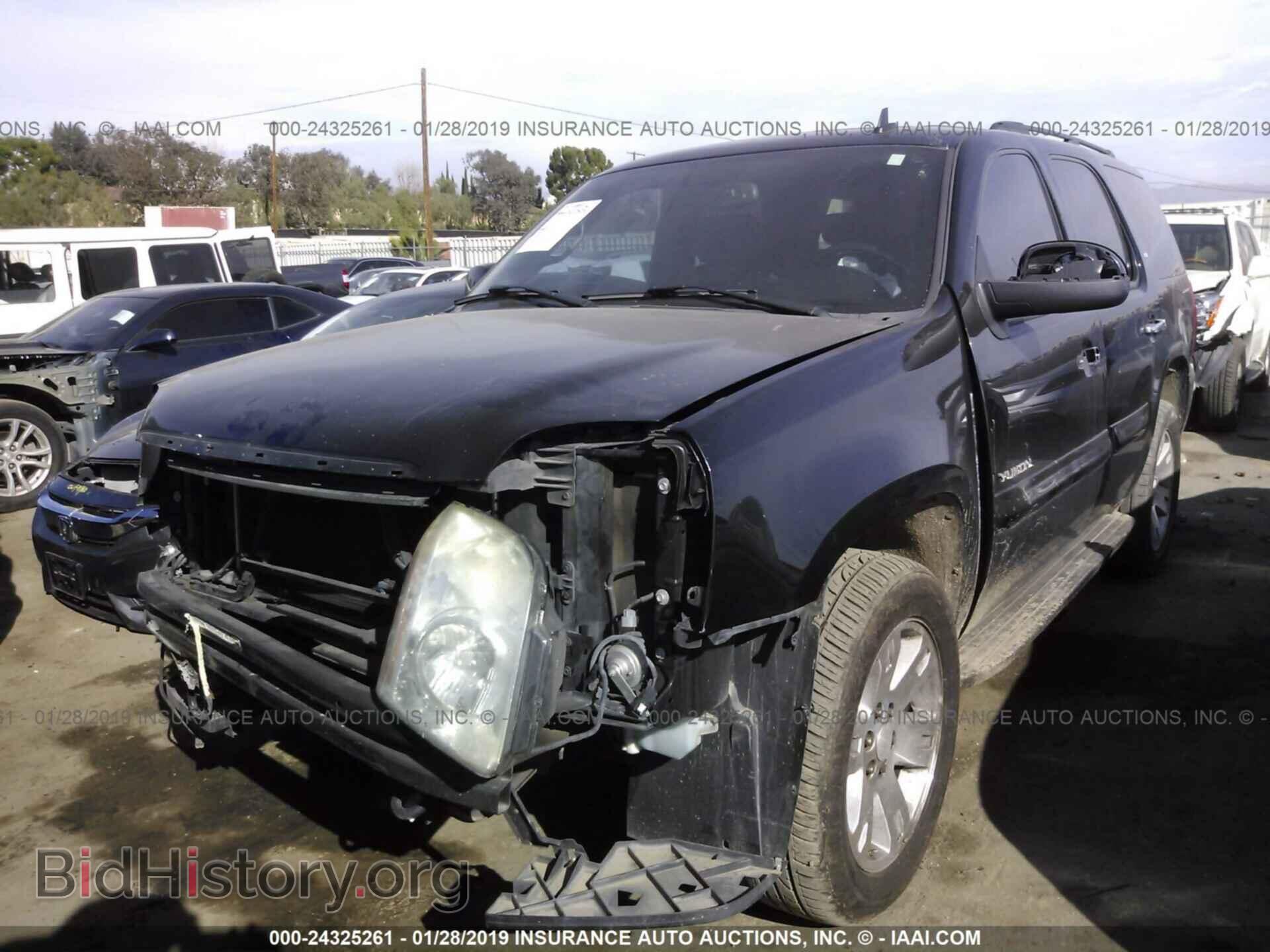 2008 GMC YUKON - VIN: 1GKFC13078R129738 - Фото 2