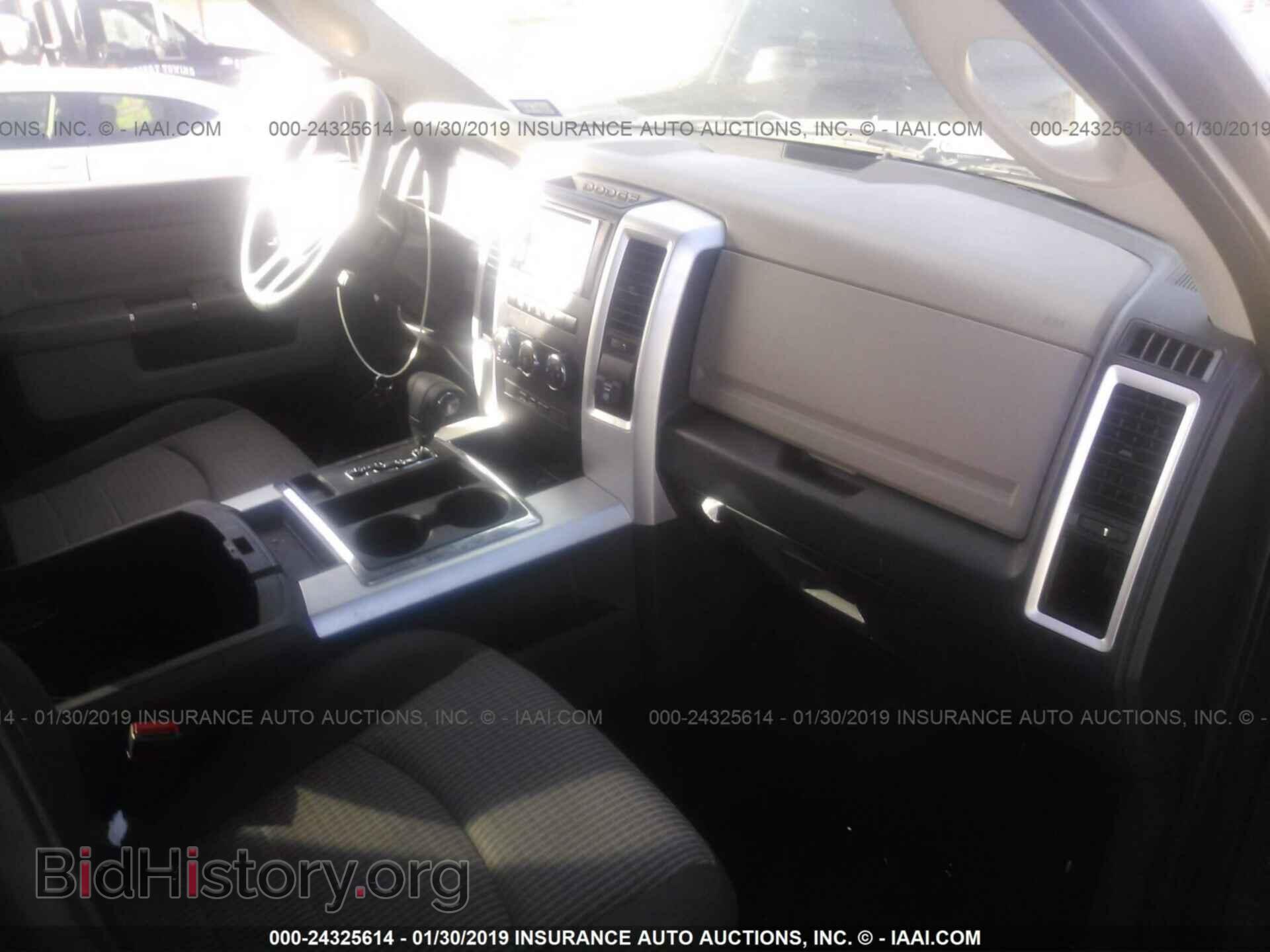 2011 DODGE RAM 1500 - VIN: 1D7RB1CT5BS656656 - Фото 5