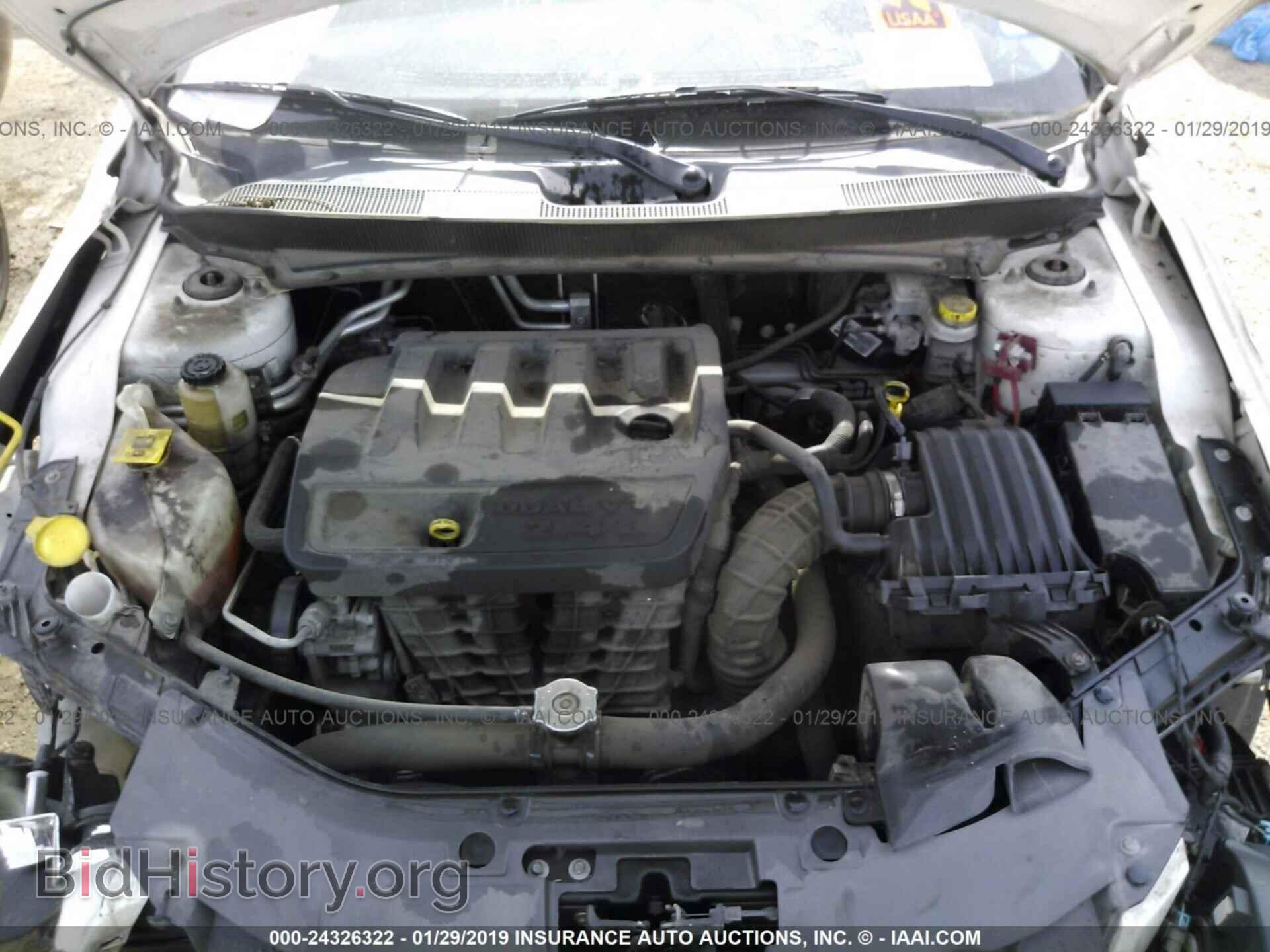 2010 CHRYSLER SEBRING - VIN: 1C3CC5FB8AN147802 - Фото 10