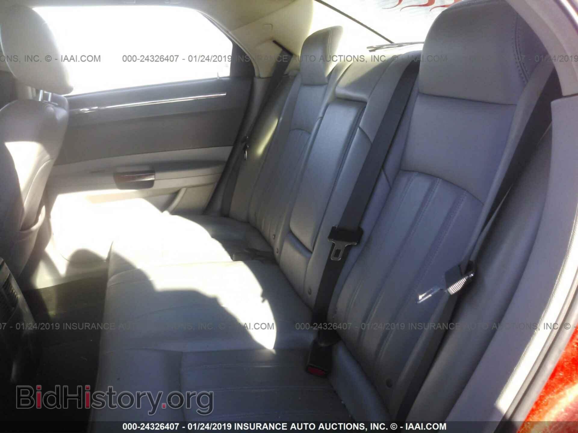 2007 CHRYSLER 300C - VIN: 2C3LK63H97H608038 - Фото 8