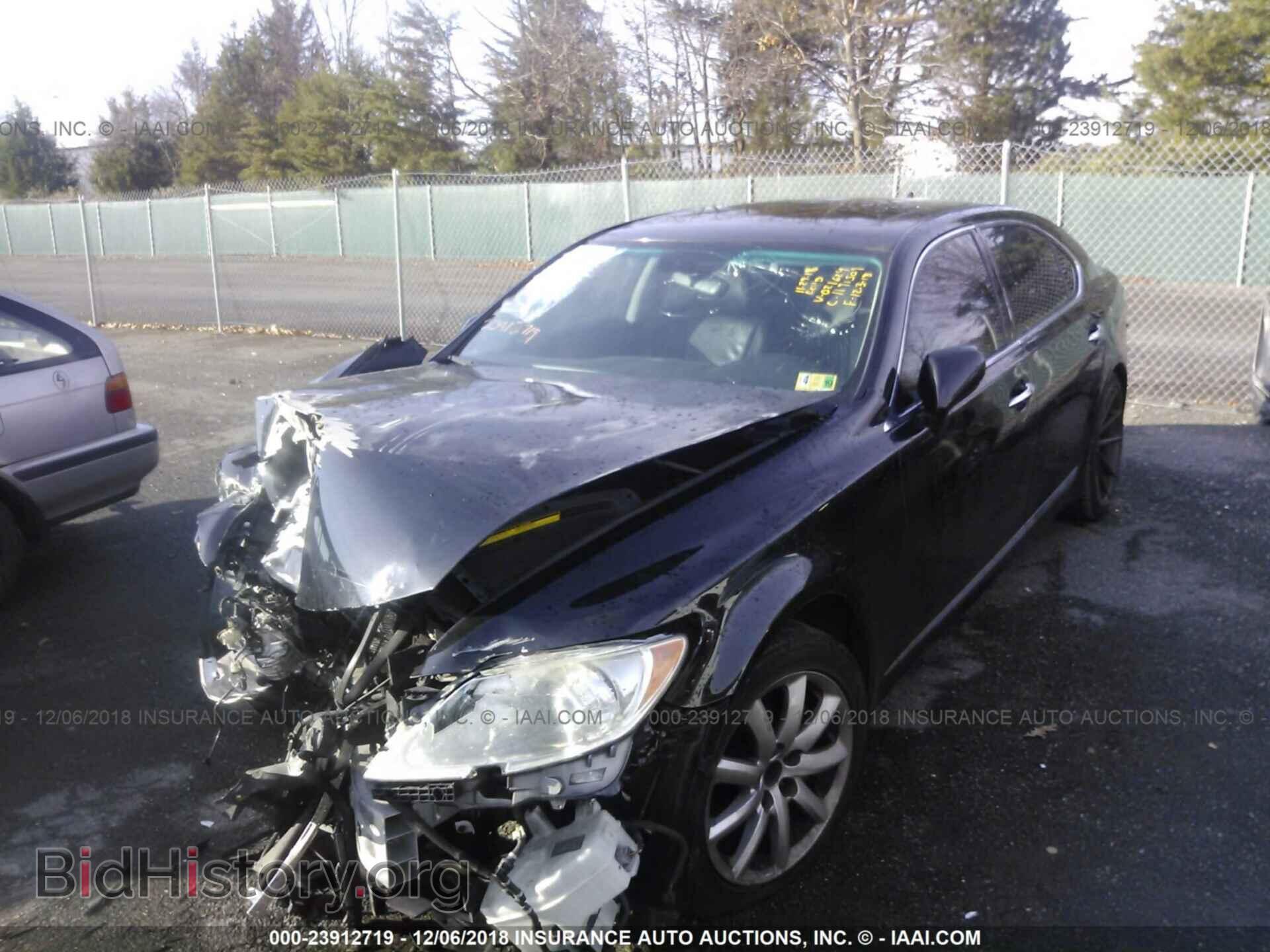 2008 LEXUS LS - VIN: JTHGL46F185021624 - Photo 2