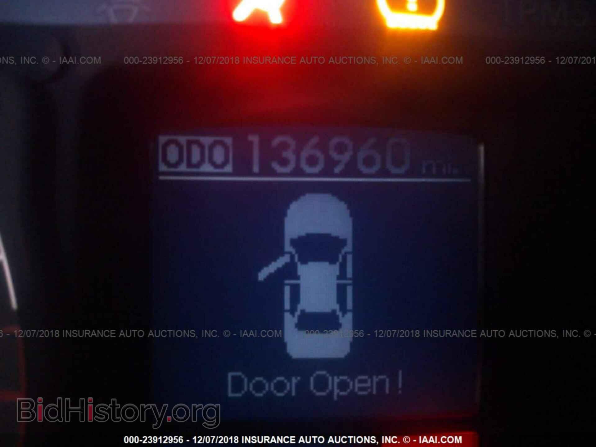 2009 HYUNDAI GENESIS - VIN: KMHGC46F69U054929 - Фото 7