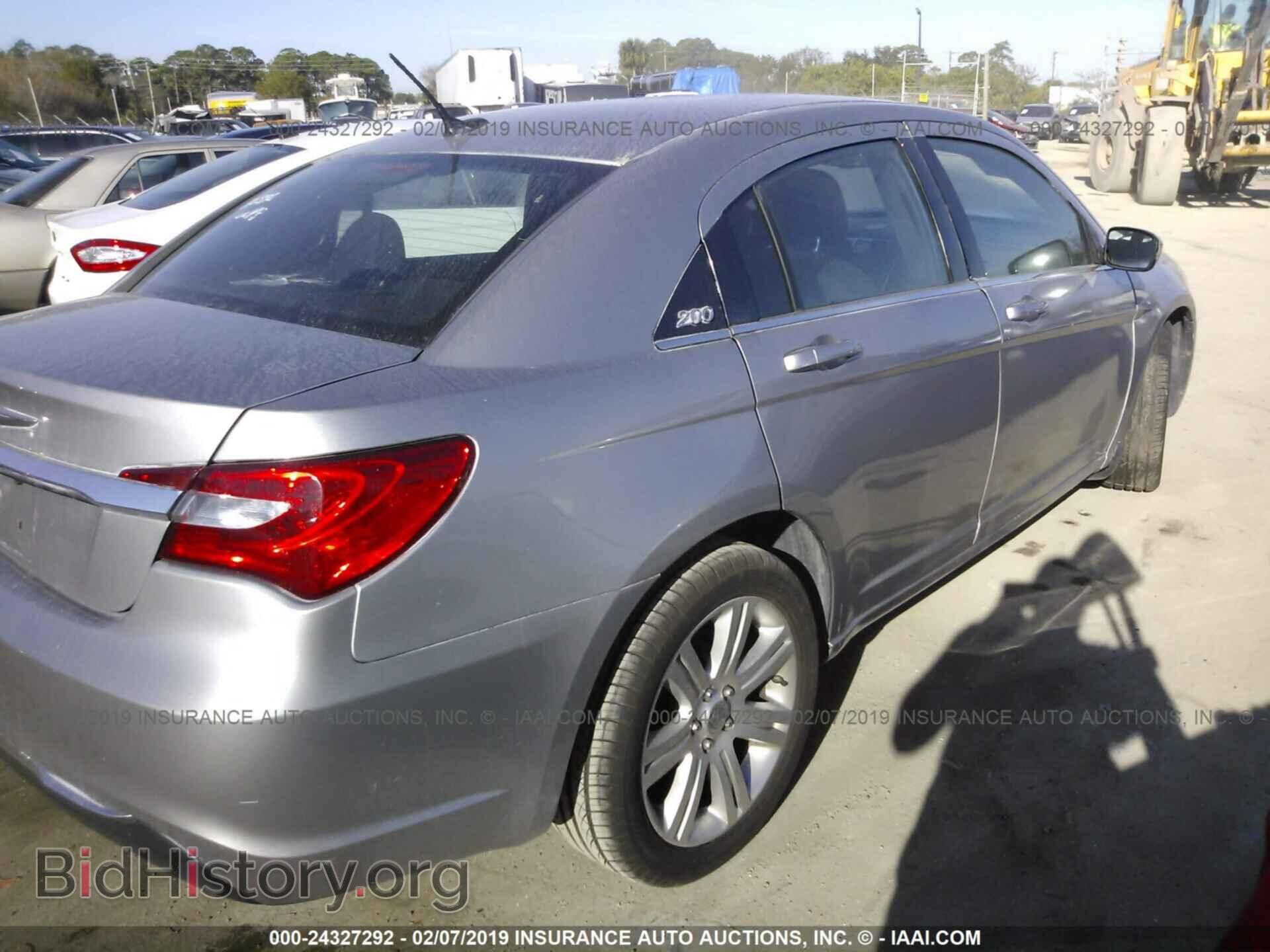 2013 CHRYSLER 200 - VIN: 1C3CCBBBXDN525529 - Photo 4