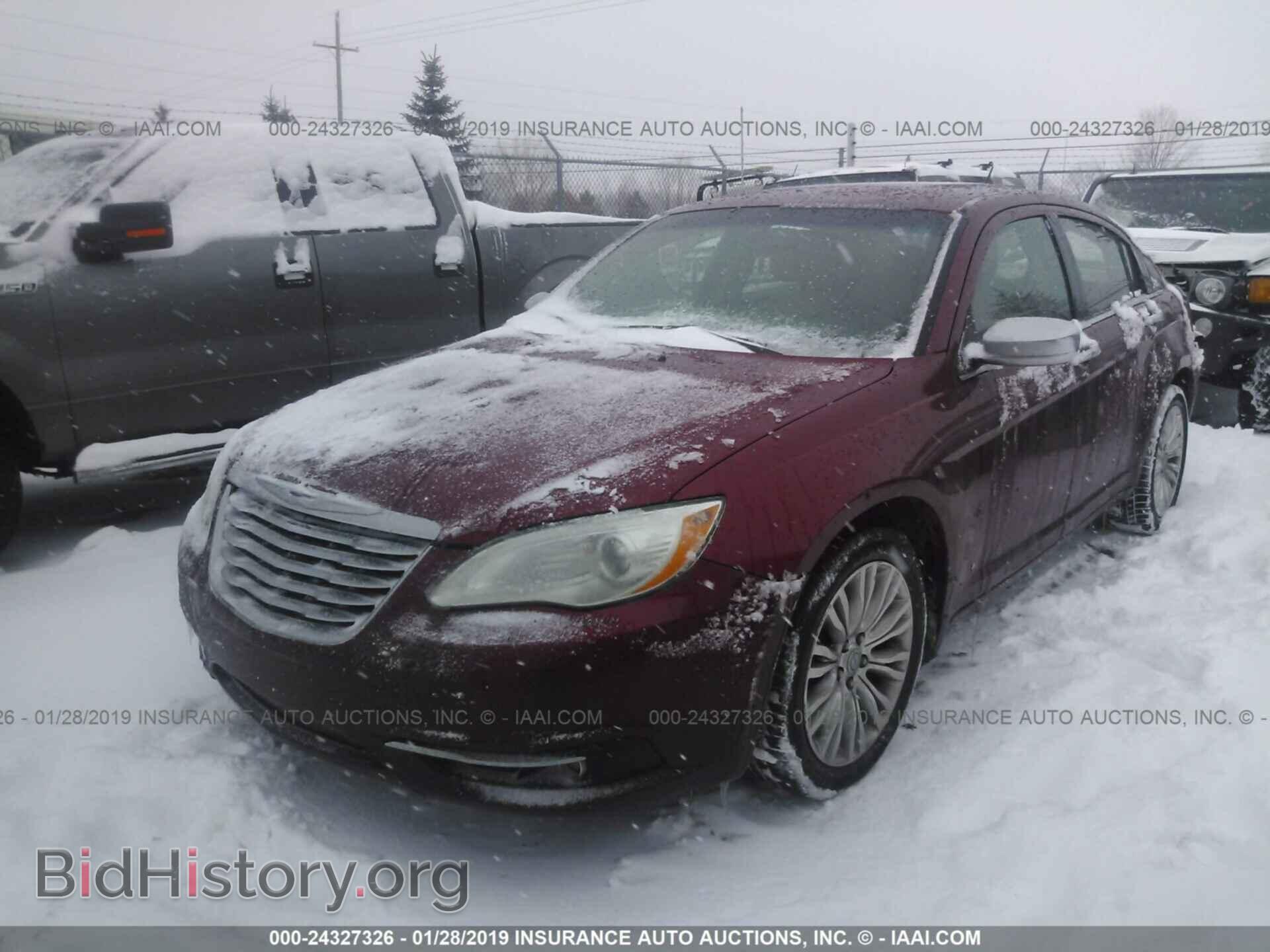 2011 CHRYSLER 200 - VIN: 1C3BC2FB7BN600223 - Фото 2