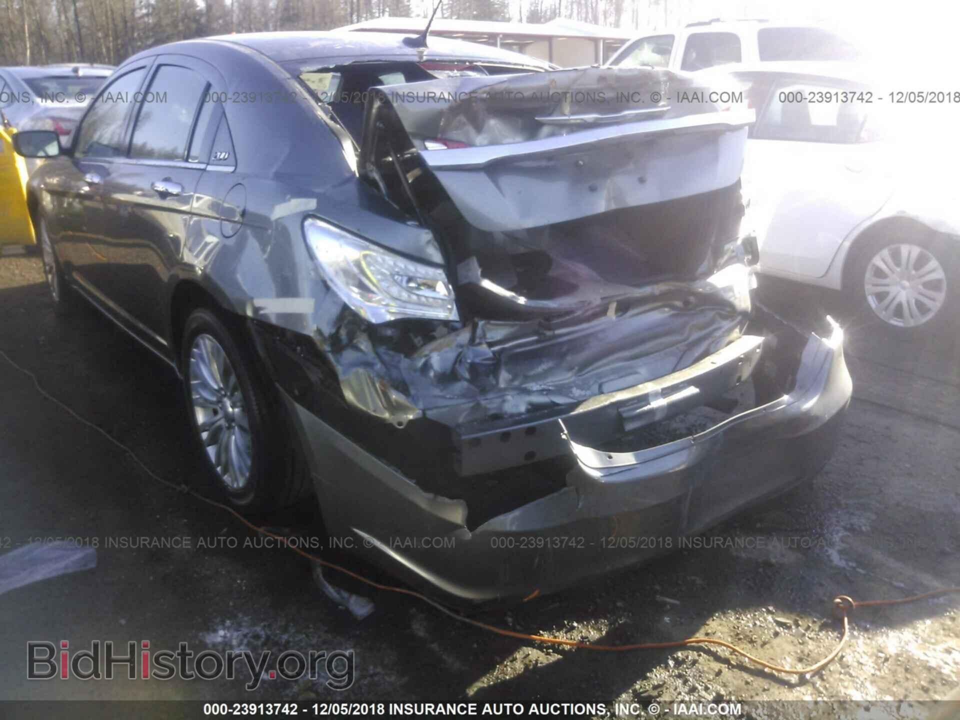 2012 CHRYSLER 200 - VIN: 1C3CCBCB2CN284322 - Фото 3