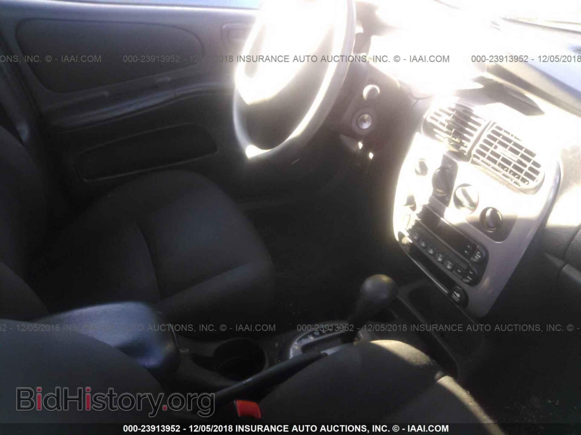 2005 DODGE NEON - VIN: 1B3ES56C35D140561 - Фото 5
