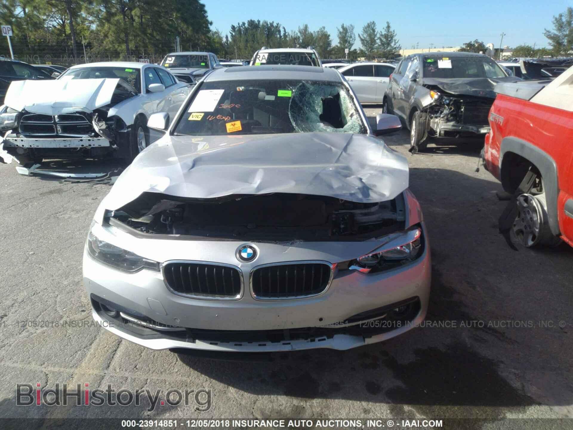 2017 BMW 330 - VIN: WBA8D9G50HNU61255 - Фото 6