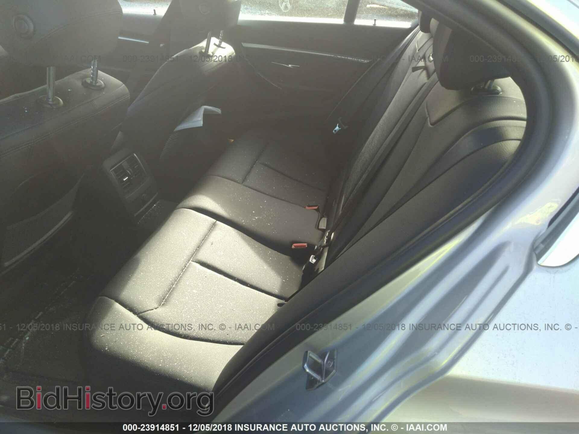 2017 BMW 330 - VIN: WBA8D9G50HNU61255 - Фото 8