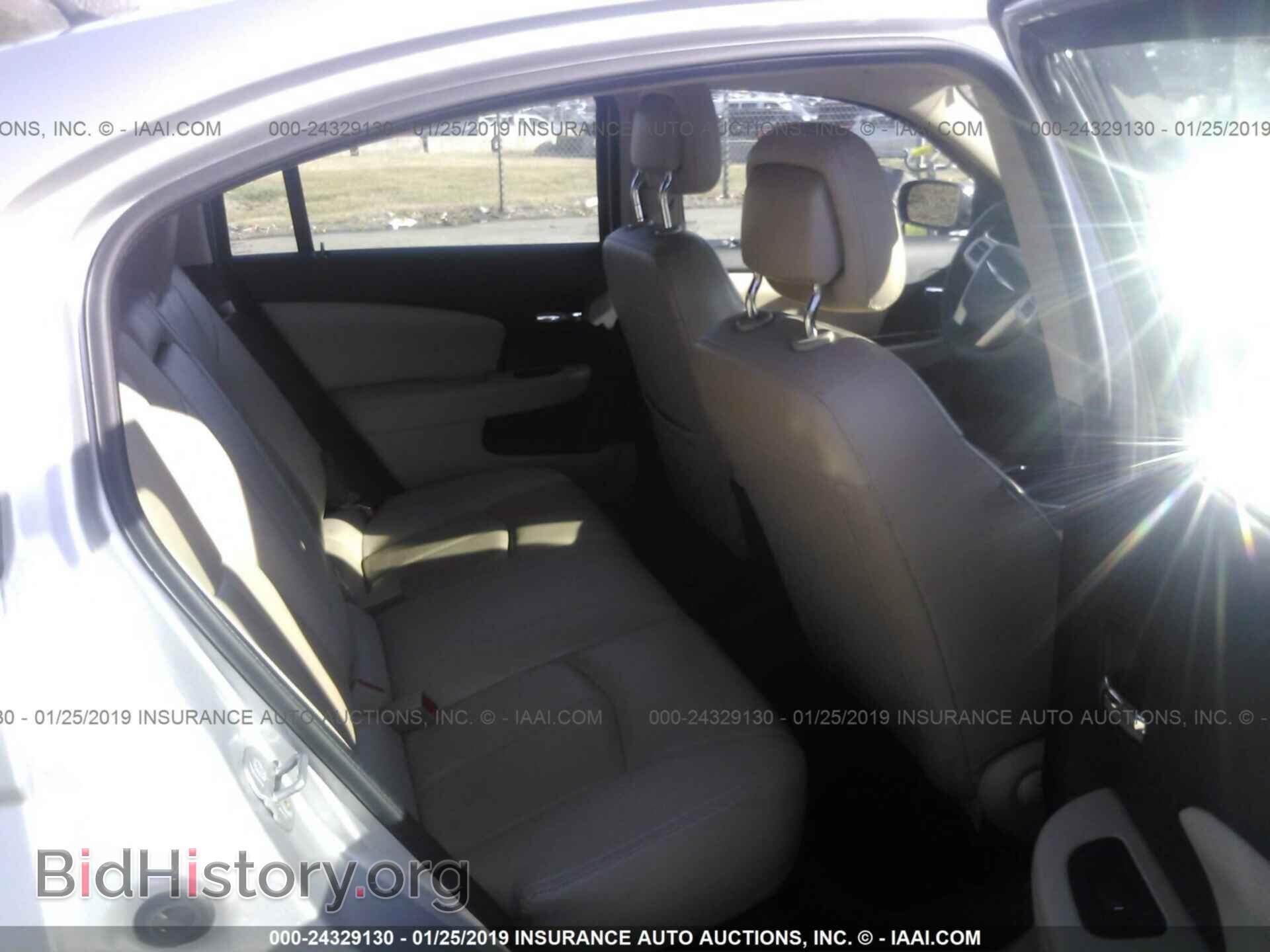 2011 CHRYSLER 200 - VIN: 1C3BC2FGXBN525237 - Фото 8