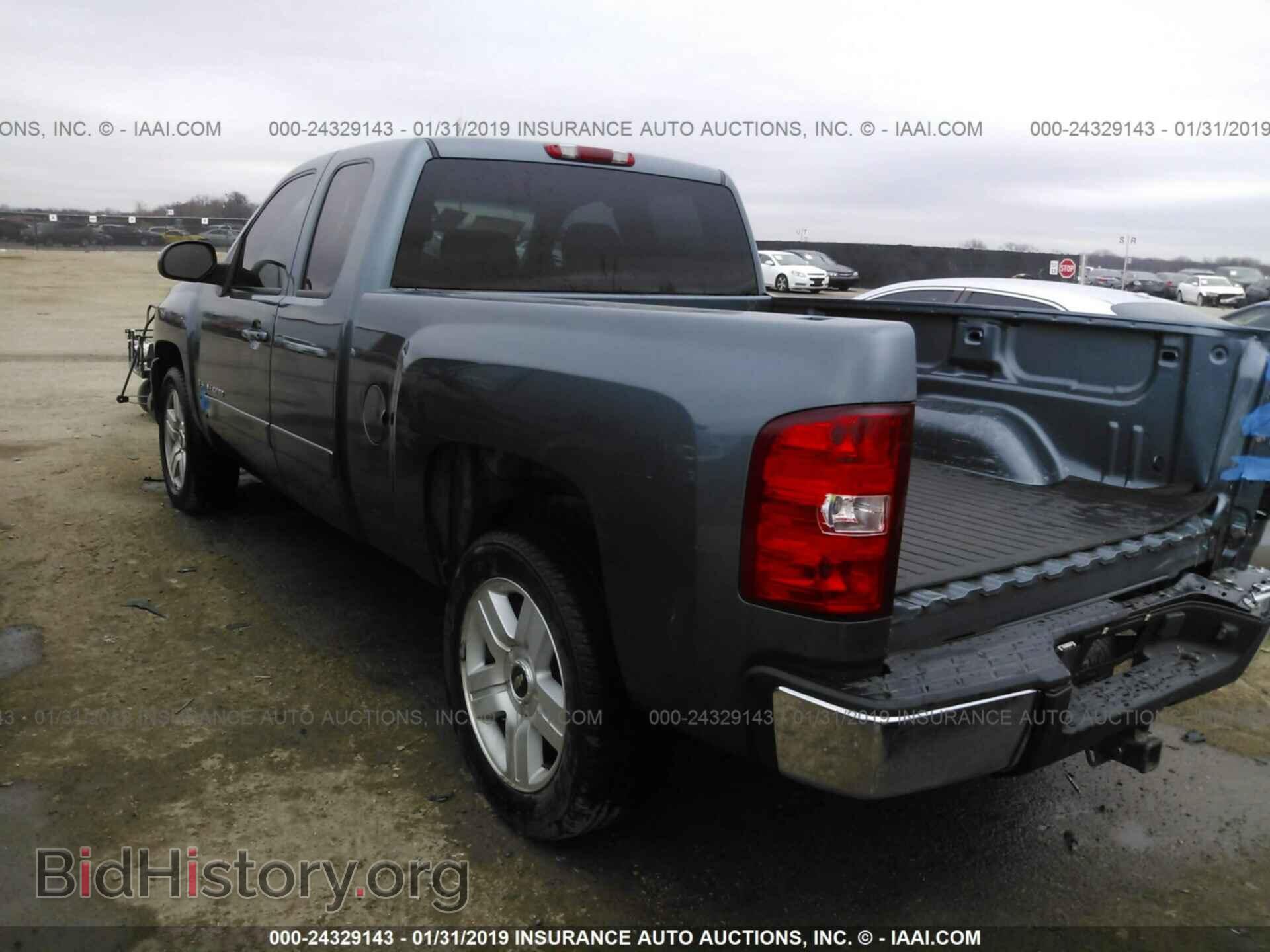 2008 CHEVROLET SILVERADO - VIN: 2GCEC19J981208215 - Фото 3