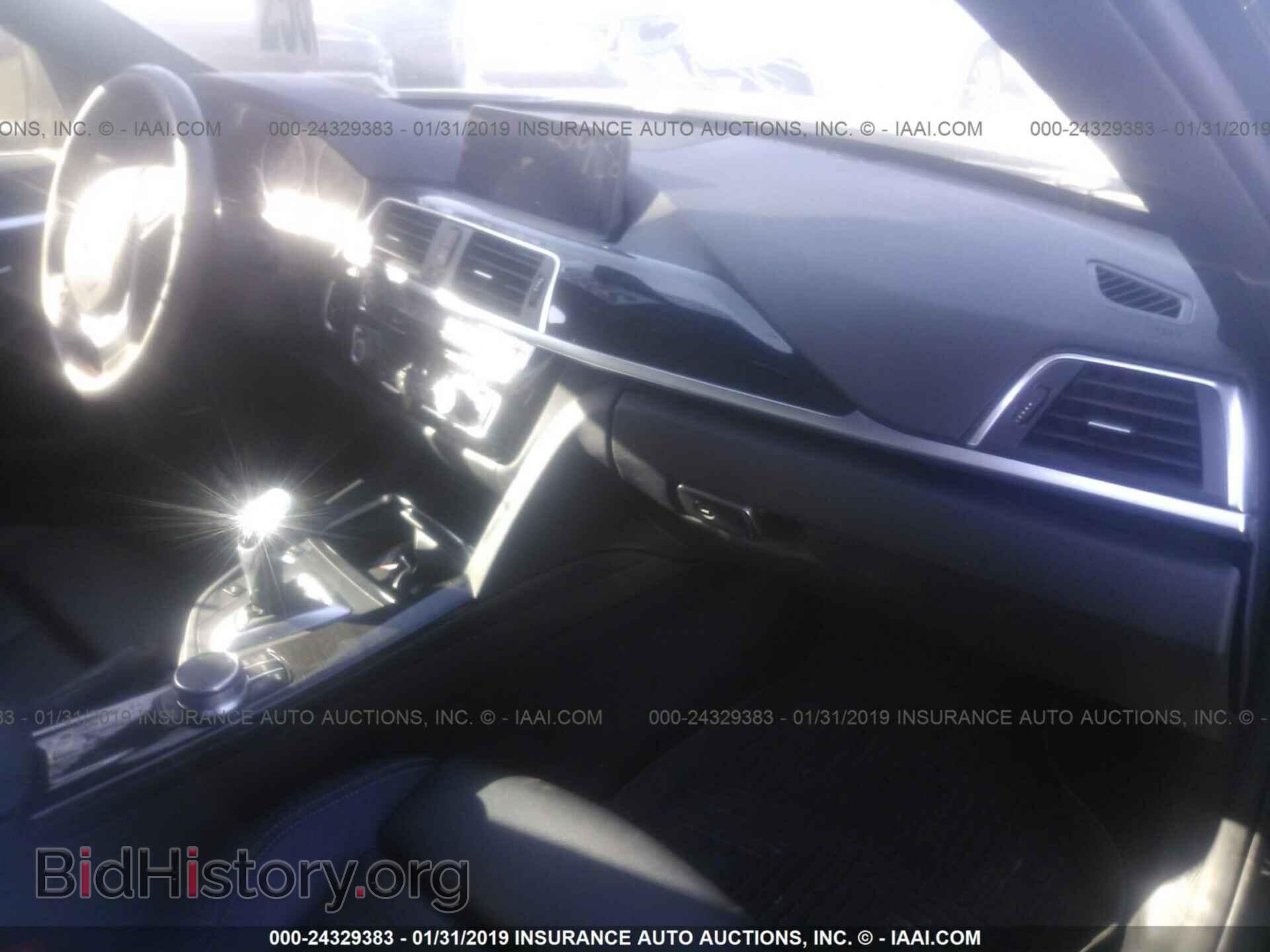 2017 BMW 330 - VIN: WBA8D9G30HNU64669 - Фото 5