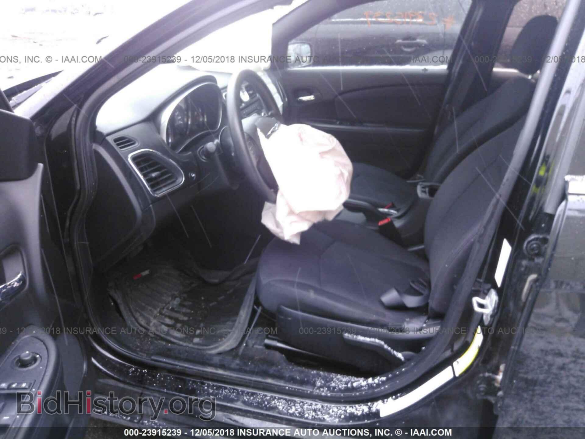 2012 CHRYSLER 200 - VIN: 1C3CCBAB1CN282449 - Photo 5