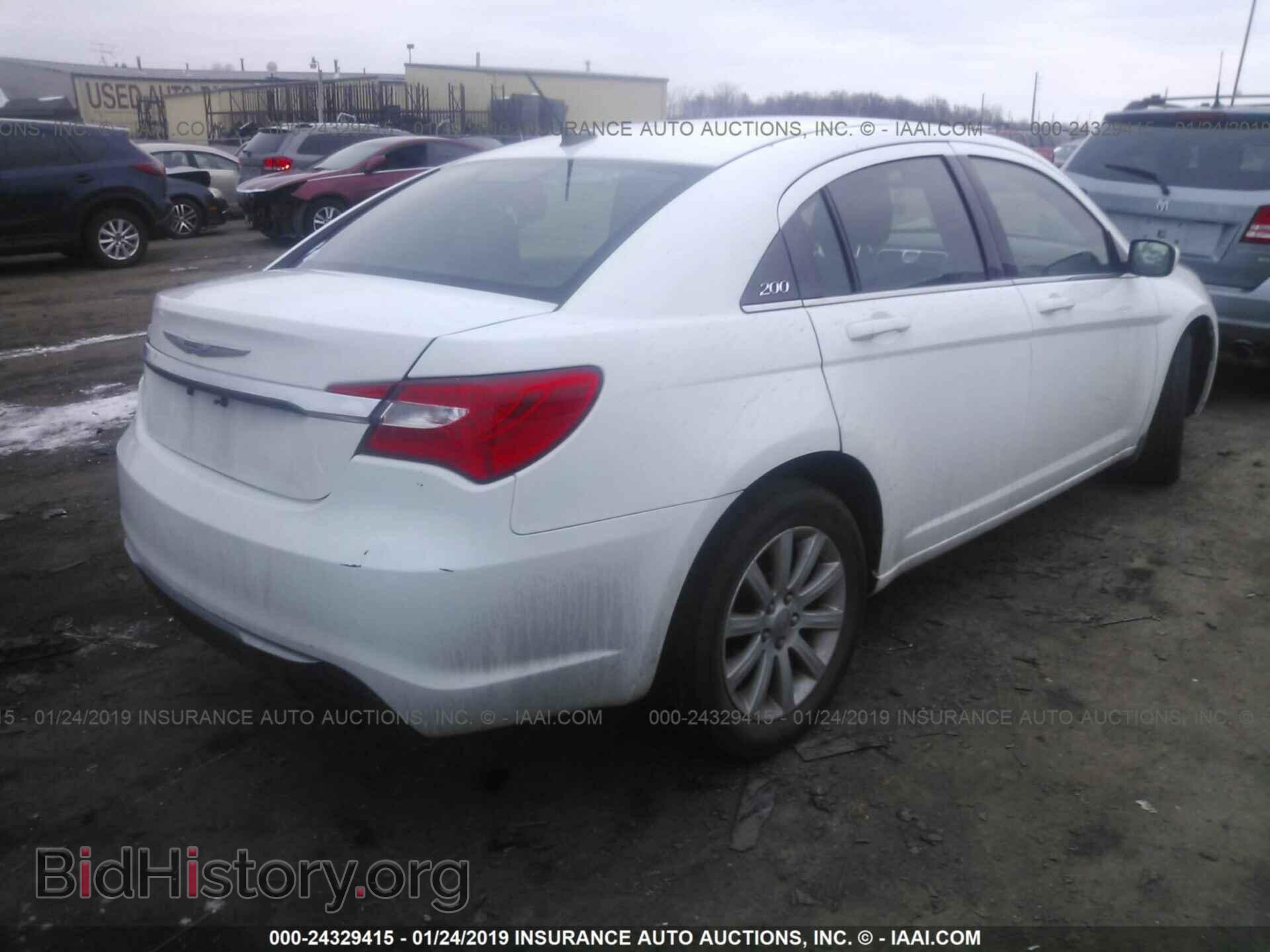 2014 CHRYSLER 200 - VIN: 1C3CCBBB0EN186149 - Фото 4